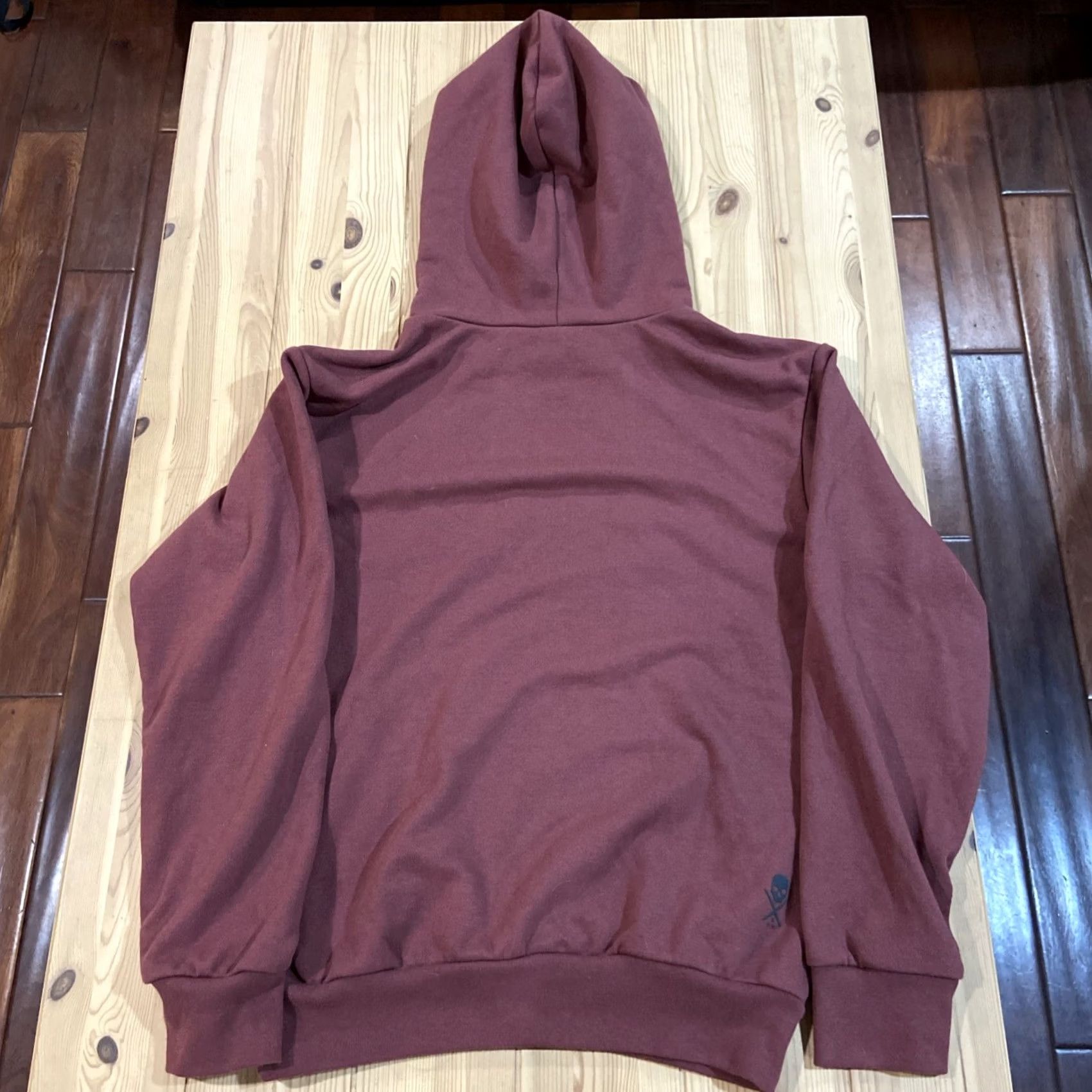 Vintage NWT Sullen Art Collective Red Angel Sweatshirt Hoodie Spellout Small Hoodie Mens Red Size US S / EU 44-46 / 1 - 7 Thumbnail