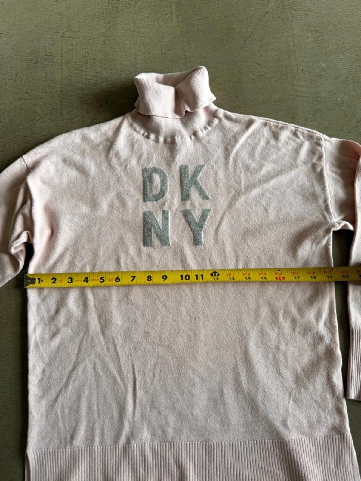 DKNY DKNY / Logo Turtleneck Sweater / Blush Pink Size S / US 4 / IT 40 - 12 Thumbnail