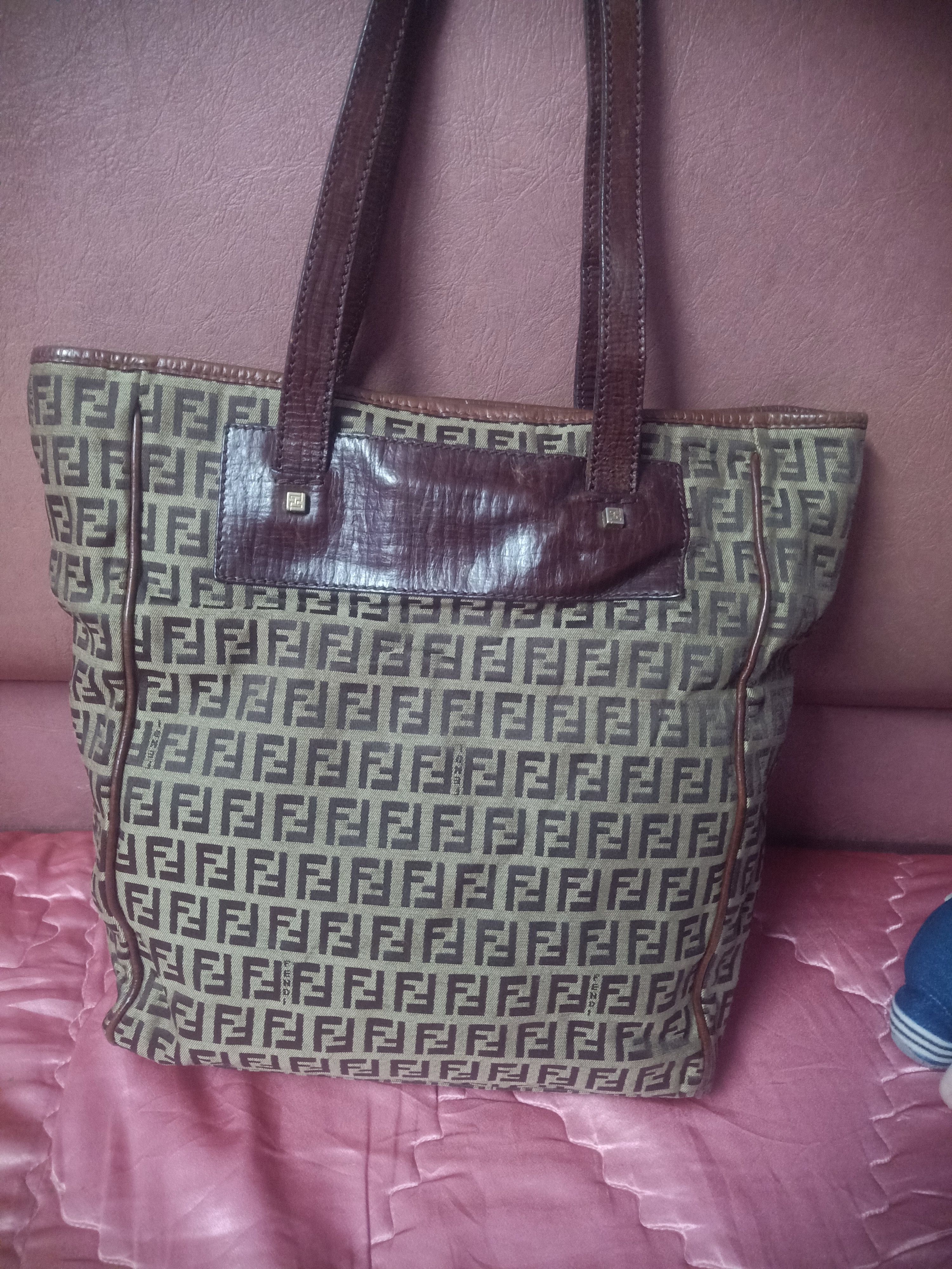 Fendi Authentic Fendi Tote Bag Size ONE SIZE - 2 Thumbnail
