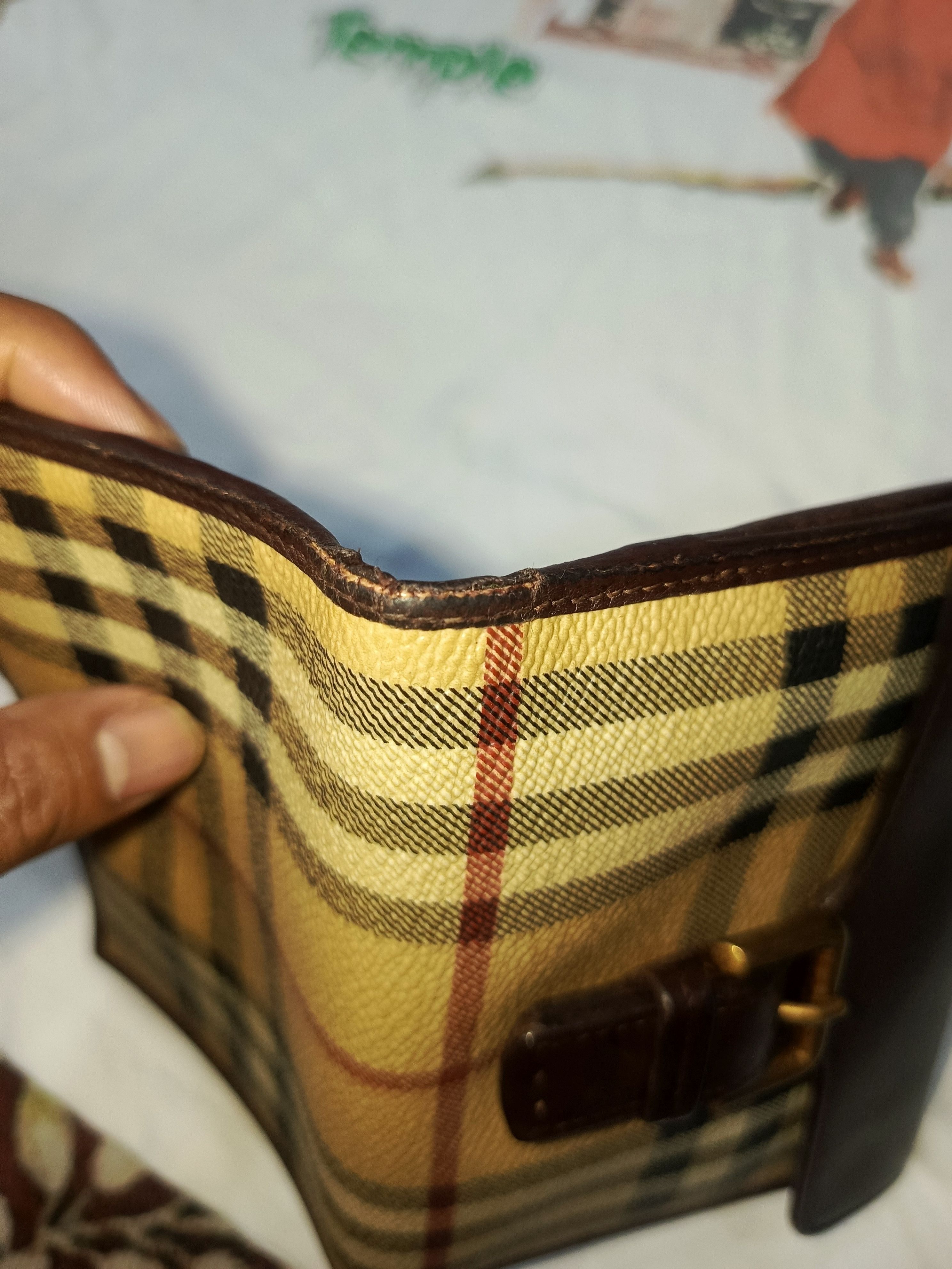 Burberry Burberry Buckle Haymarket Wallet Unisex Size ONE SIZE - 2 Thumbnail