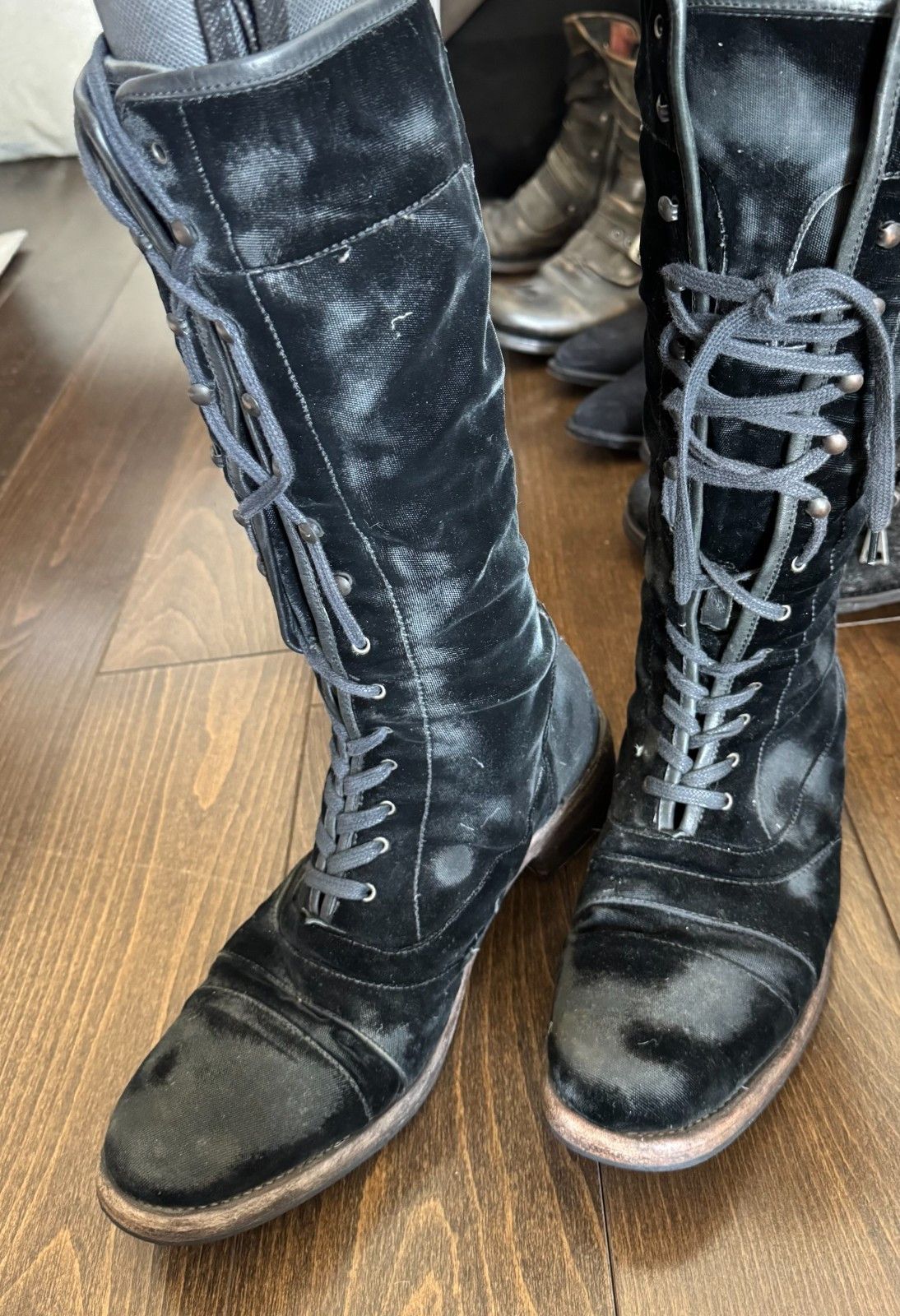 John Varvatos john varvatos parisian sandblasted velvet boots Size US 9.5 / EU 42-43 - 2 Thumbnail