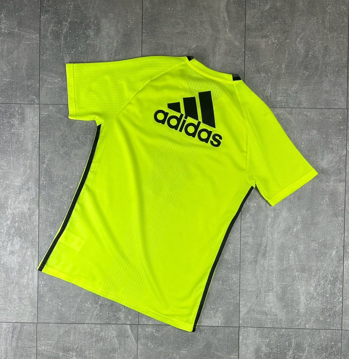 Adidas Adidas Chelsea FC 2016/17 Training Soccer Football Jersey Size US S / EU 44-46 / 1 - 14 Thumbnail