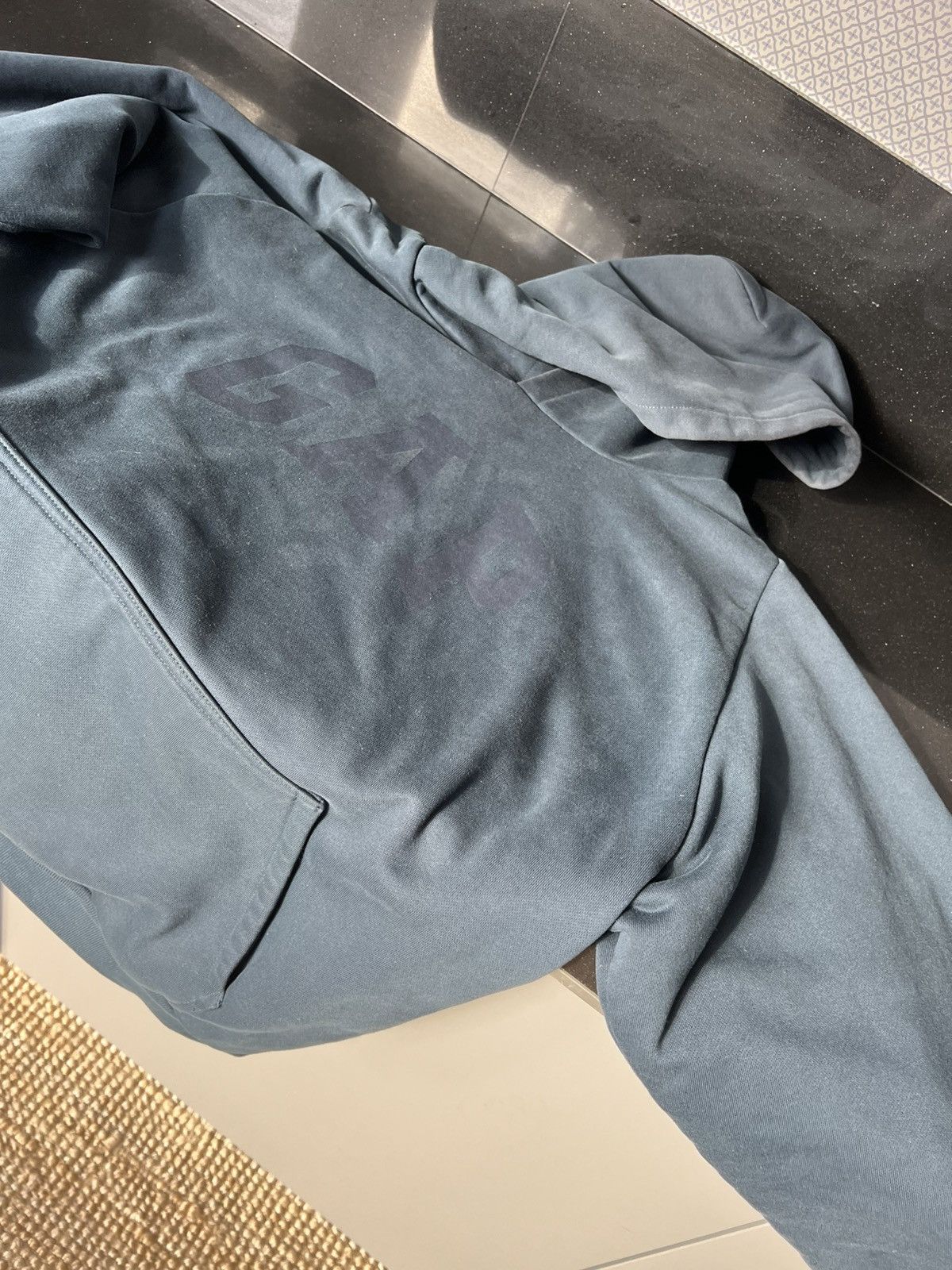 Balenciaga × Gap Yeezy gap dove hoodie Size US XL / EU 56 / 4 - 3 Thumbnail