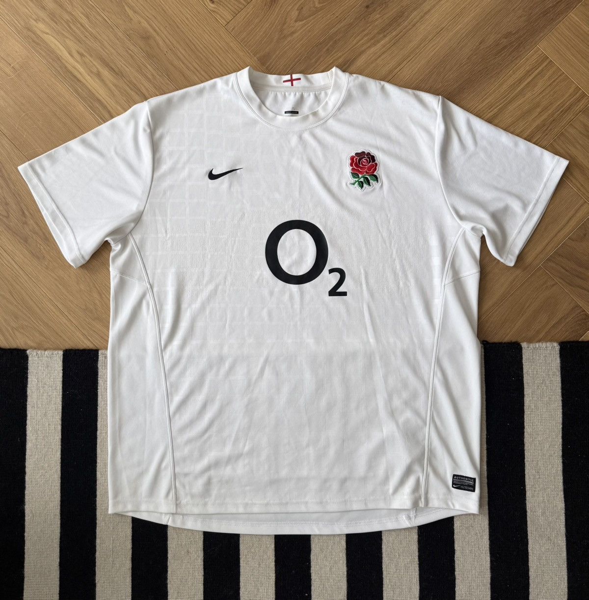 Nike England Rugby 2011 Jersey – Nike / O2 Sponsor Size US XXL / EU 58 / 5 - 2 Thumbnail
