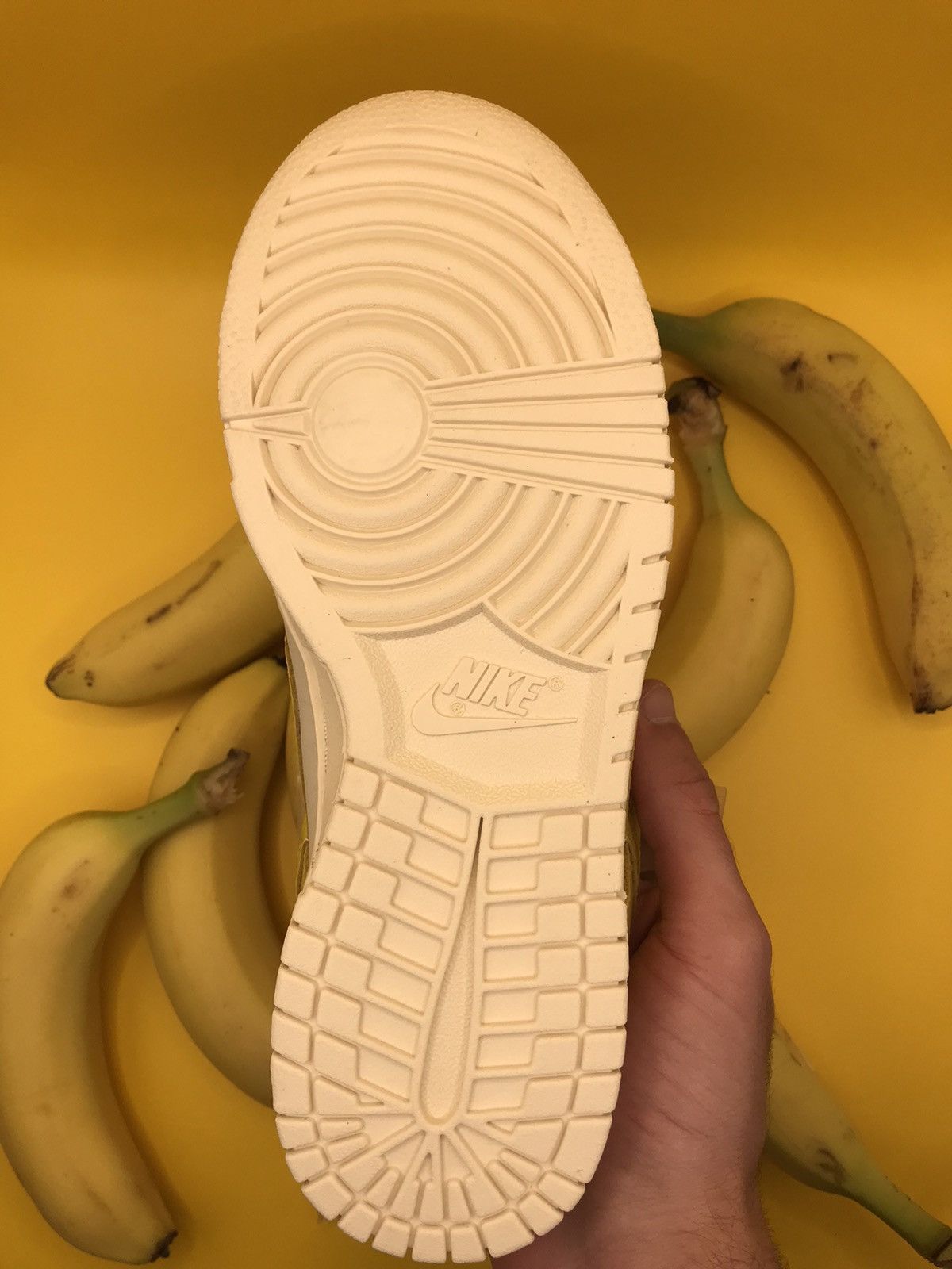 Nike Nike Dunk Low “Banana” Size US 7.5 / IT 37.5 - 7 Thumbnail