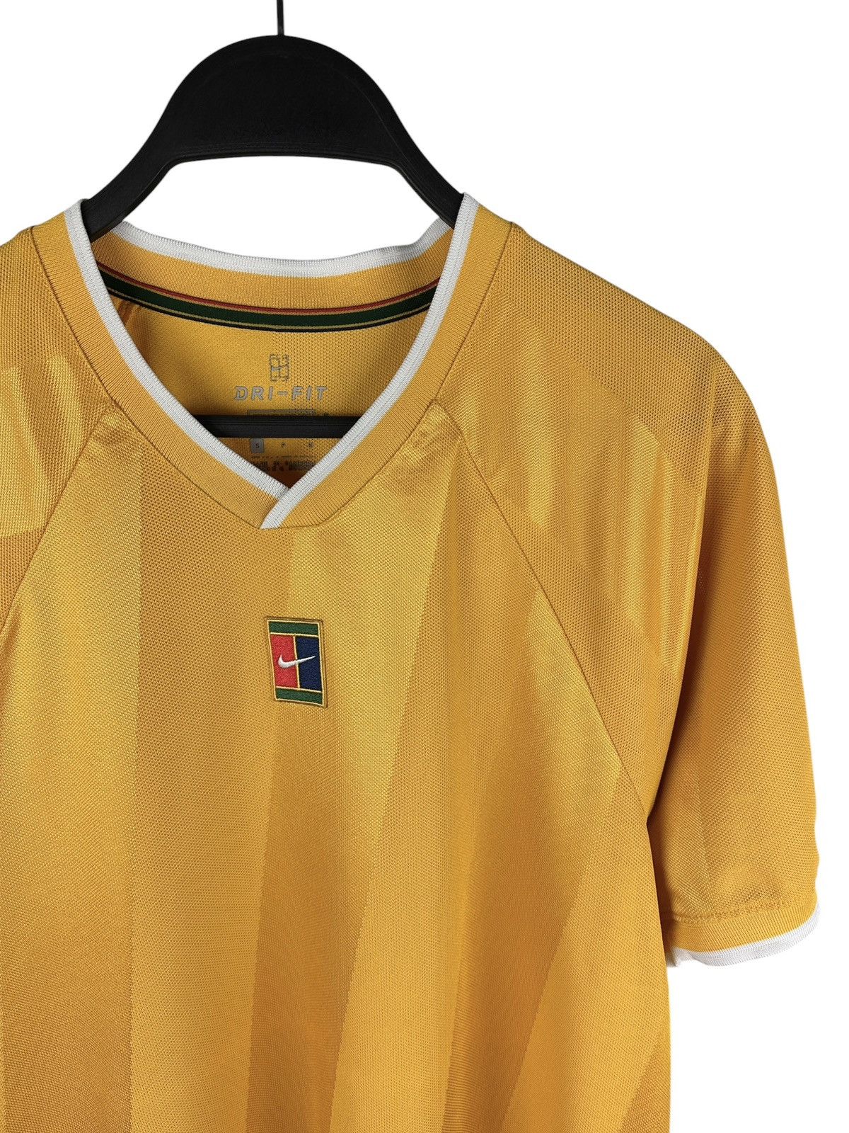 Nike Nike Court Center Logo Standard Fit Jersey Shirt V-Neck Size US S / EU 44-46 / 1 - 3 Thumbnail