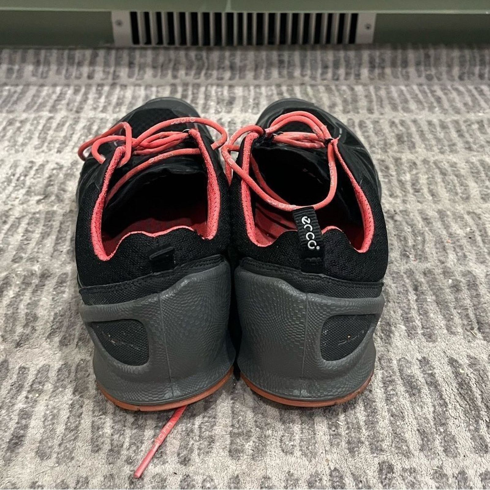 Ecco Ecco Biom Train Natural Motion Running Shoes Black Pink 41 Size US 11 / IT 41 - 10 Thumbnail