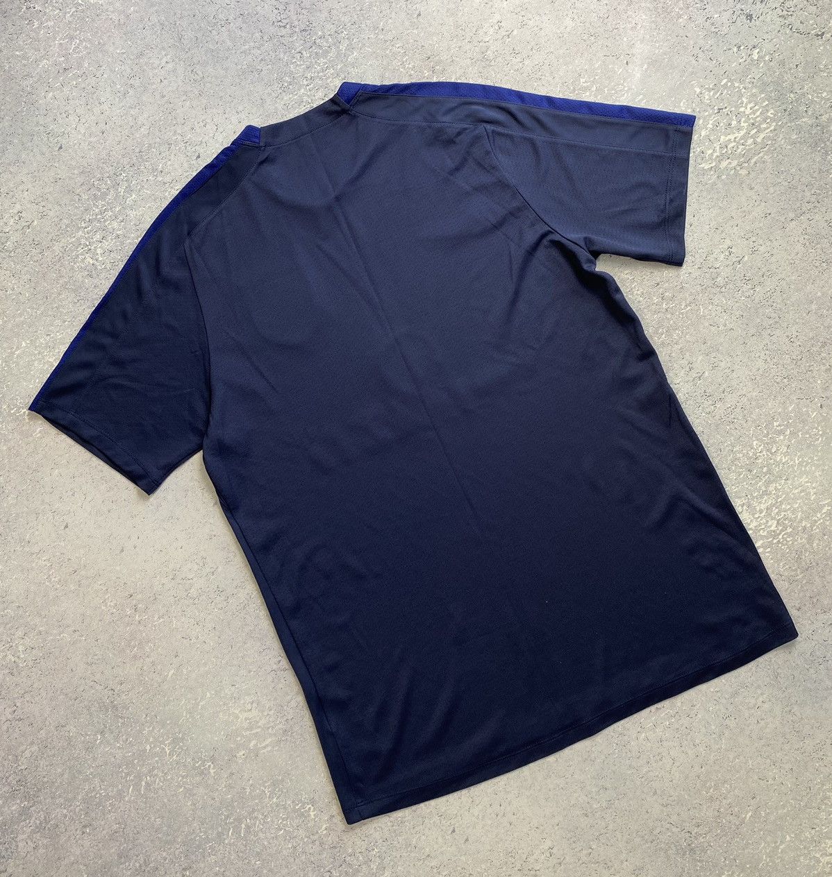 Nike ENGLAND 2016 2017 FOOTBALL SHIRT SOCCER JERSEY NIKE Size US L / EU 52-54 / 3 - 9 Thumbnail