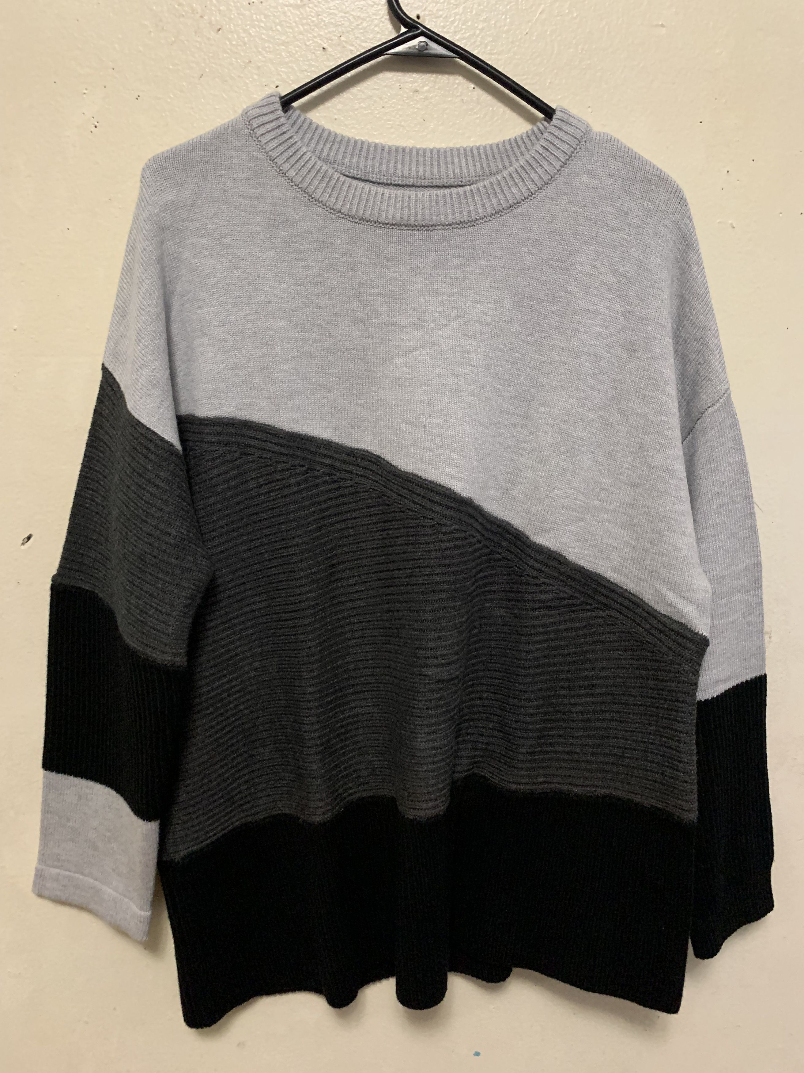 Other SAMPLE Tri-Color Knit Sweater ⊛ GRY/DRKGRAY/BLK ⊛ Brand New Size US L / EU 52-54 / 3 - 1 Thumbnail
