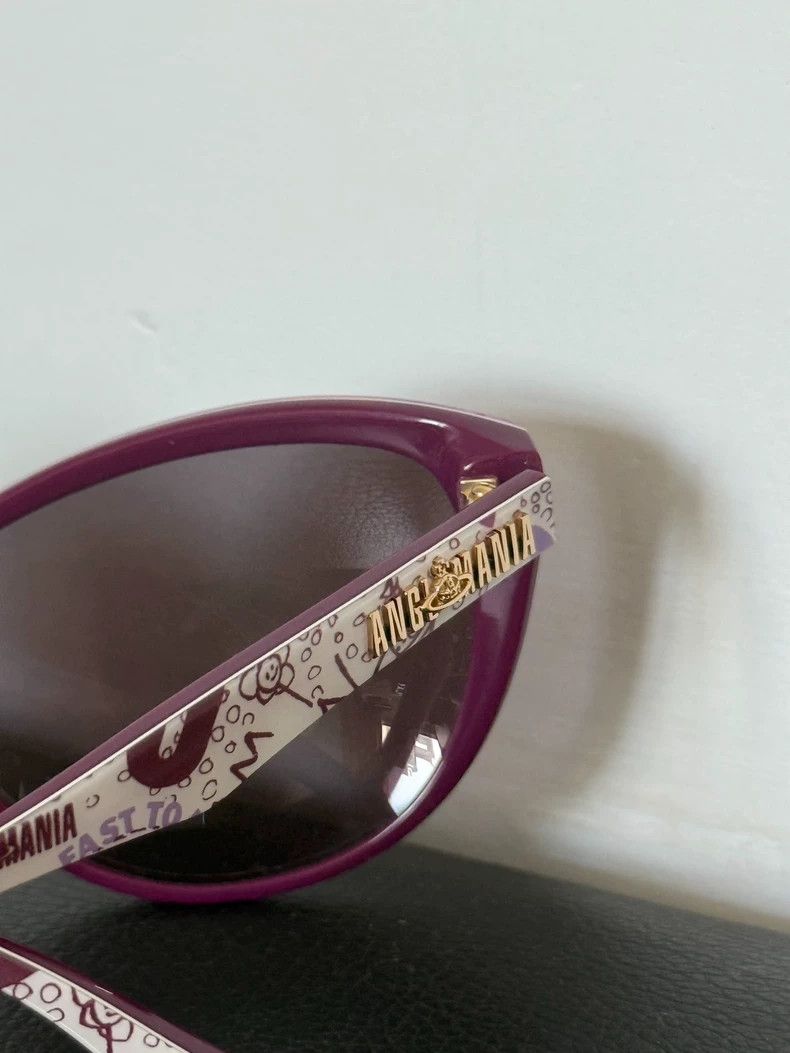 Vivienne Westwood Vivienne Westwood Pink and purple graffiti sunglasses Size ONE SIZE - 9 Thumbnail