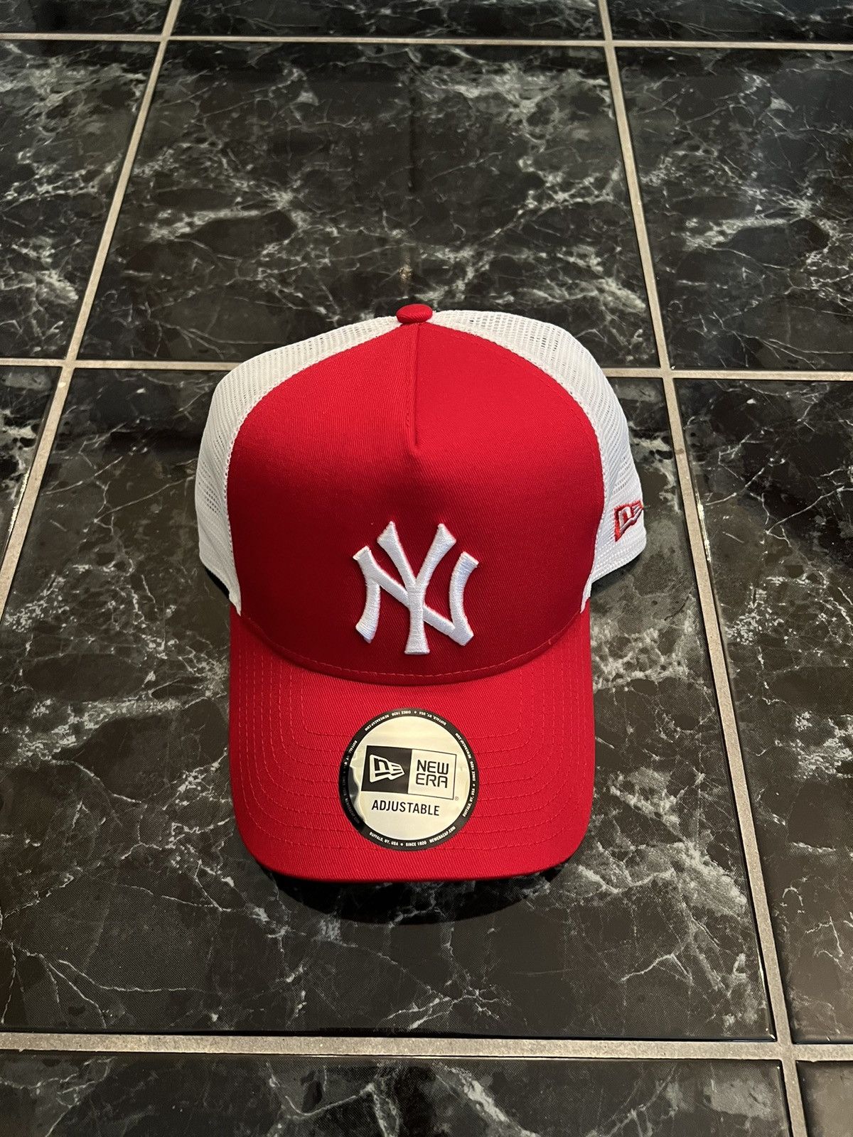 New Era × New York Yankees YANKEES NEW ERA TRUCKER HAT Size ONE SIZE - 1 Thumbnail