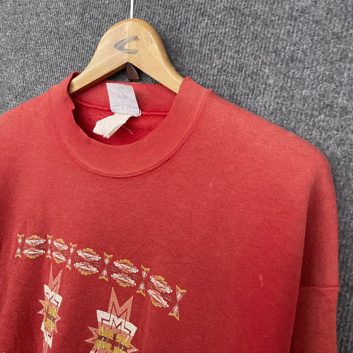 Native × Pendleton × Vintage Vintage 90s Pendleton Native Motive Sunfaded Crewneck Size US M / EU 48-50 / 2 - 3 Thumbnail