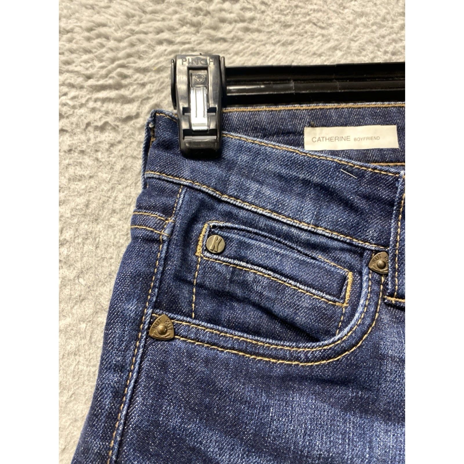 Vintage Kut From The Kloth Boyfriend Straight Leg Jean Prestige Wash /156-12 Size 25" / US 0 / IT 36 - 4 Thumbnail
