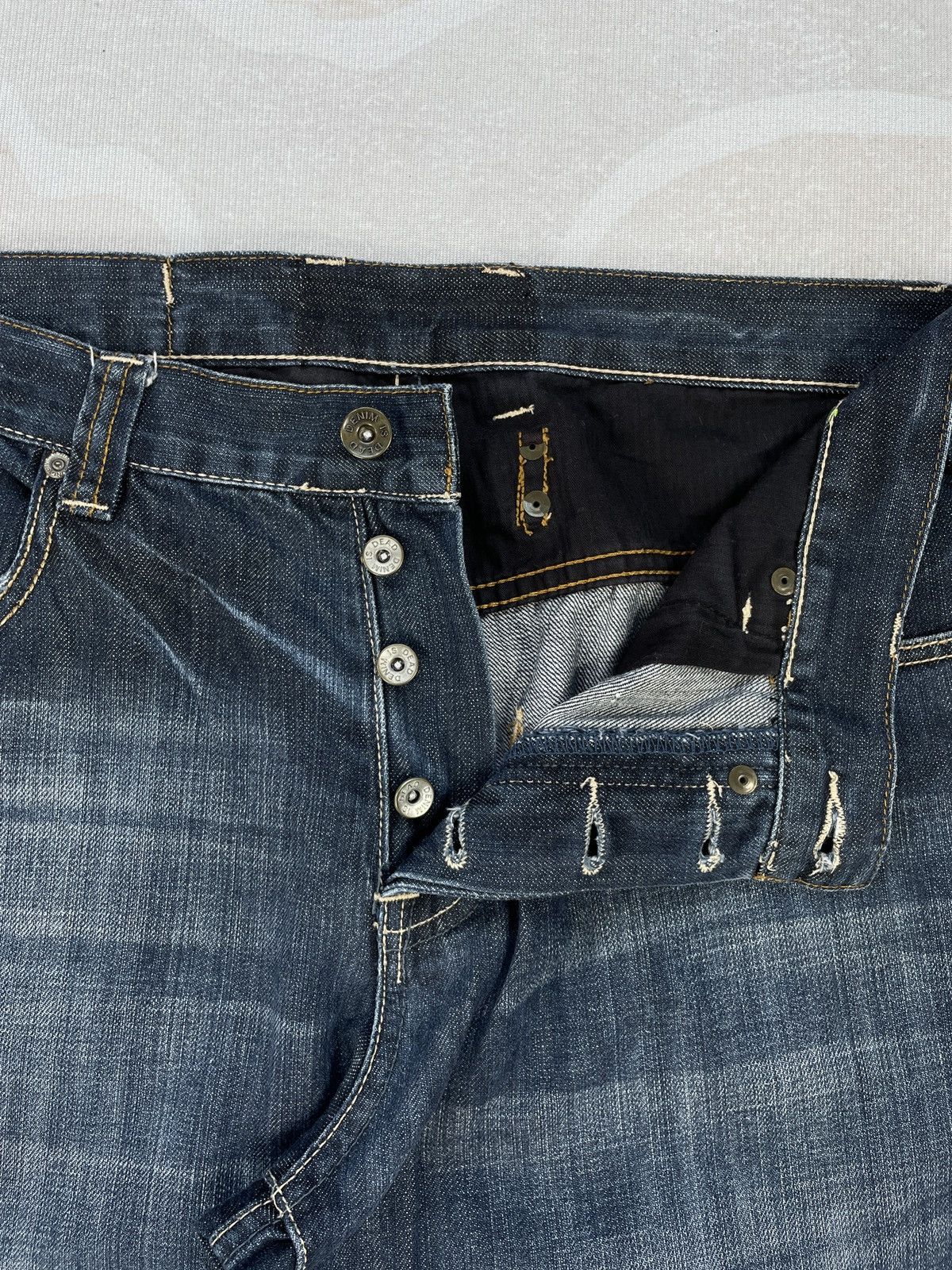 Le Grande Bleu (L.G.B.) Buckle Back Flare Jeans (P48) Size US 33 - 6 Thumbnail