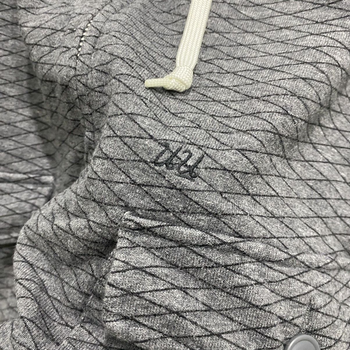Undercover × Uniqlo Undercover x Uniqlo UU Diamond Pattern Zip Hoodie Size US M / EU 48-50 / 2 - 8 Thumbnail