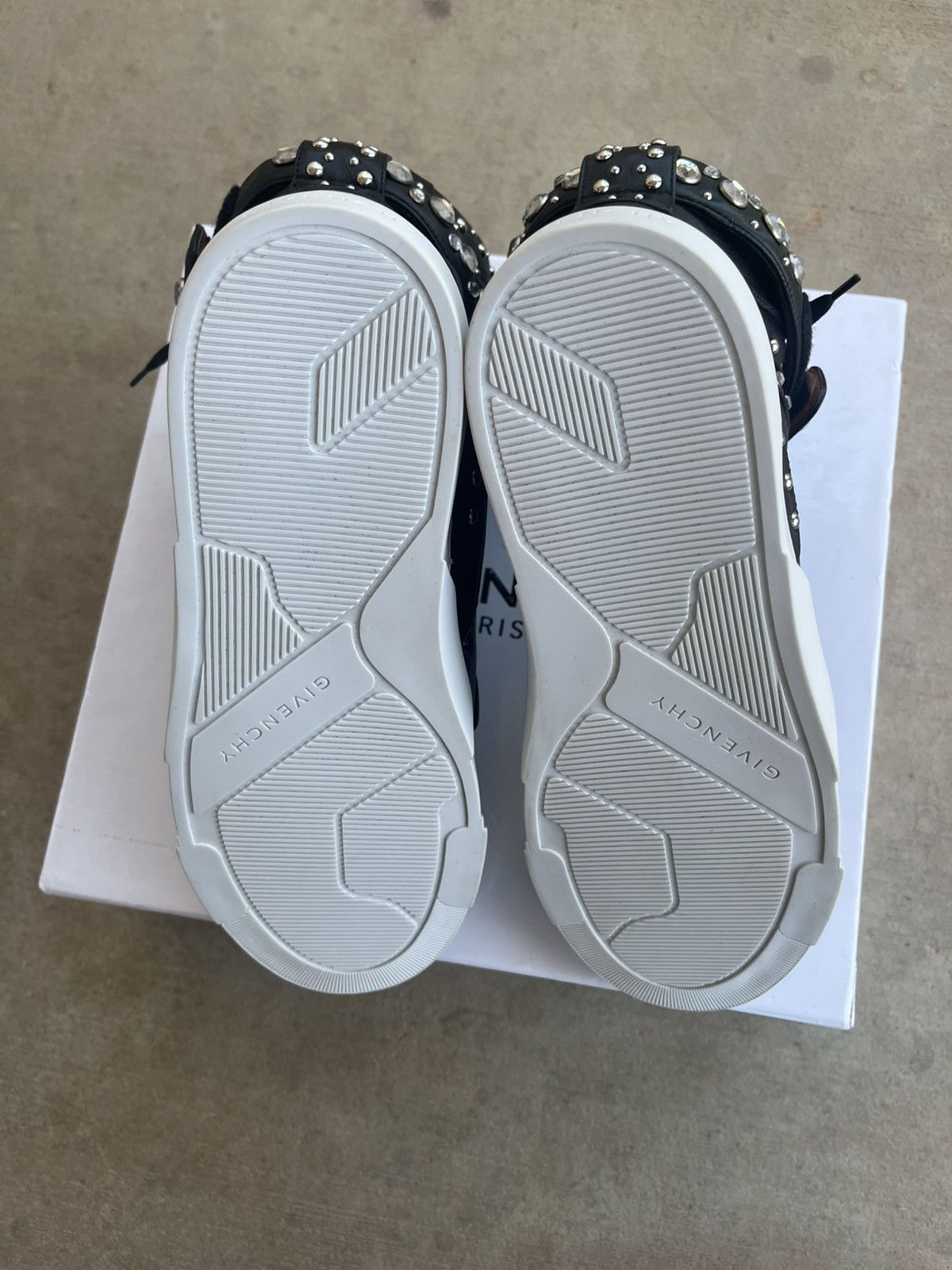 Givenchy Studded/Crystal Givenchy Tysons Size US 7 / EU 40 - 7 Thumbnail