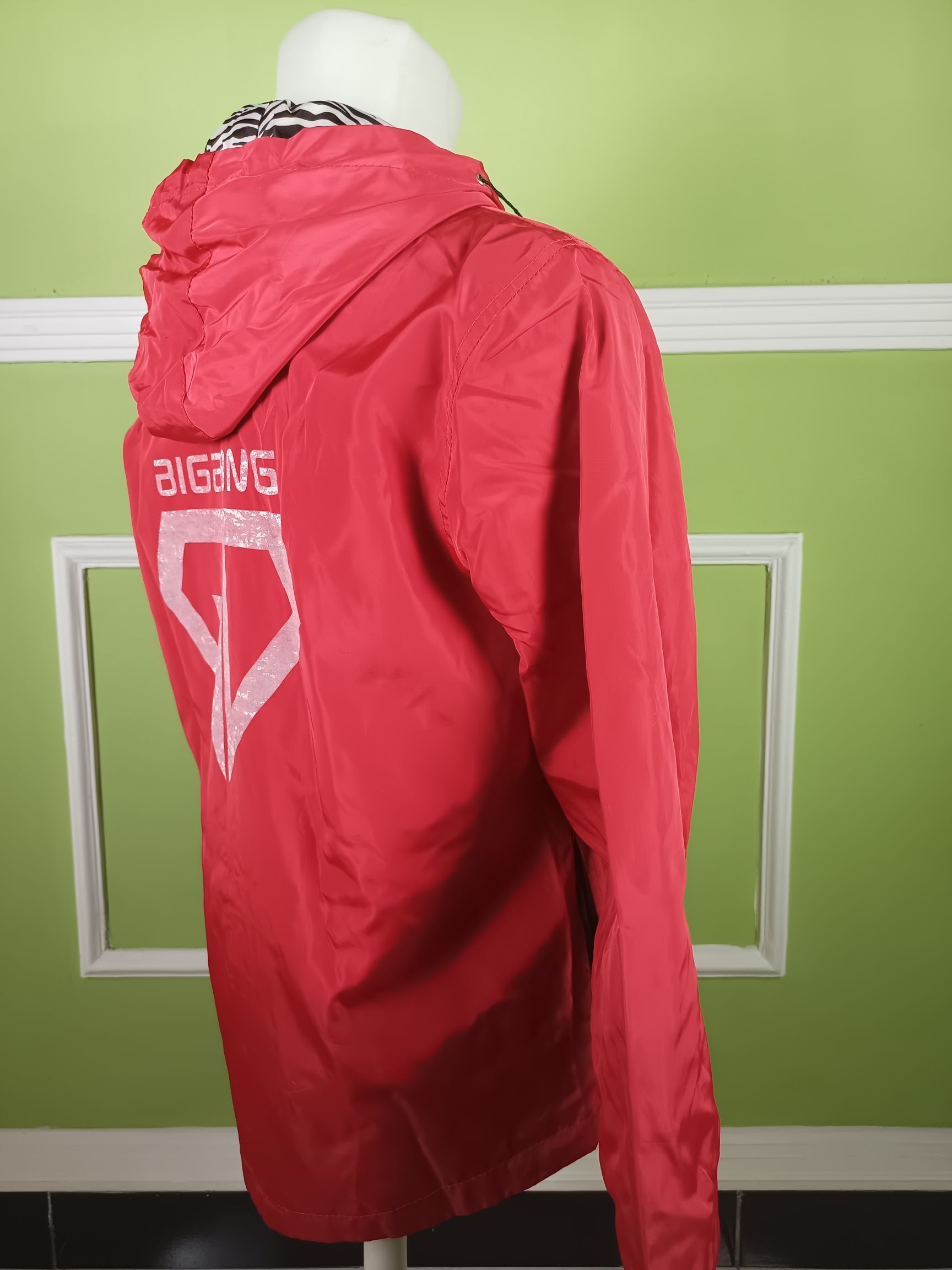 Japanese Brand BIGBANG Reversible Animal Print Wind breaker Zip Hoodie Size US L / EU 52-54 / 3 - 5 Thumbnail