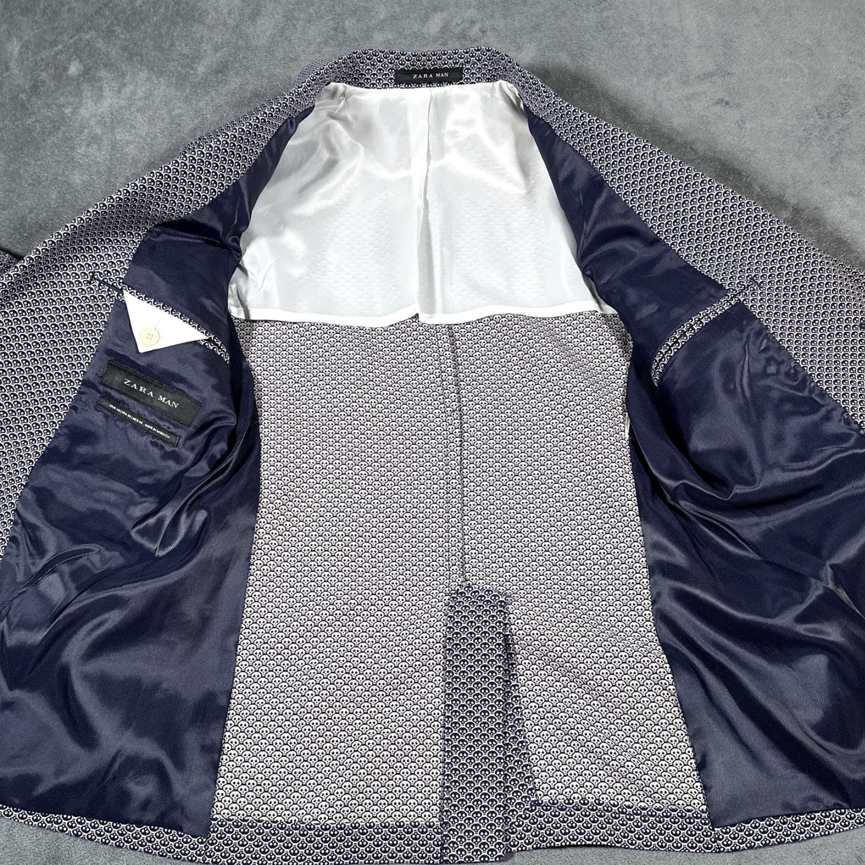 Zara ZARA MAN Blazer Mens 38 Skull Print Navy Blue Sport Coat Jacket Two Button Lined Notch Lapel Slim Regular Size 38R - 6 Thumbnail