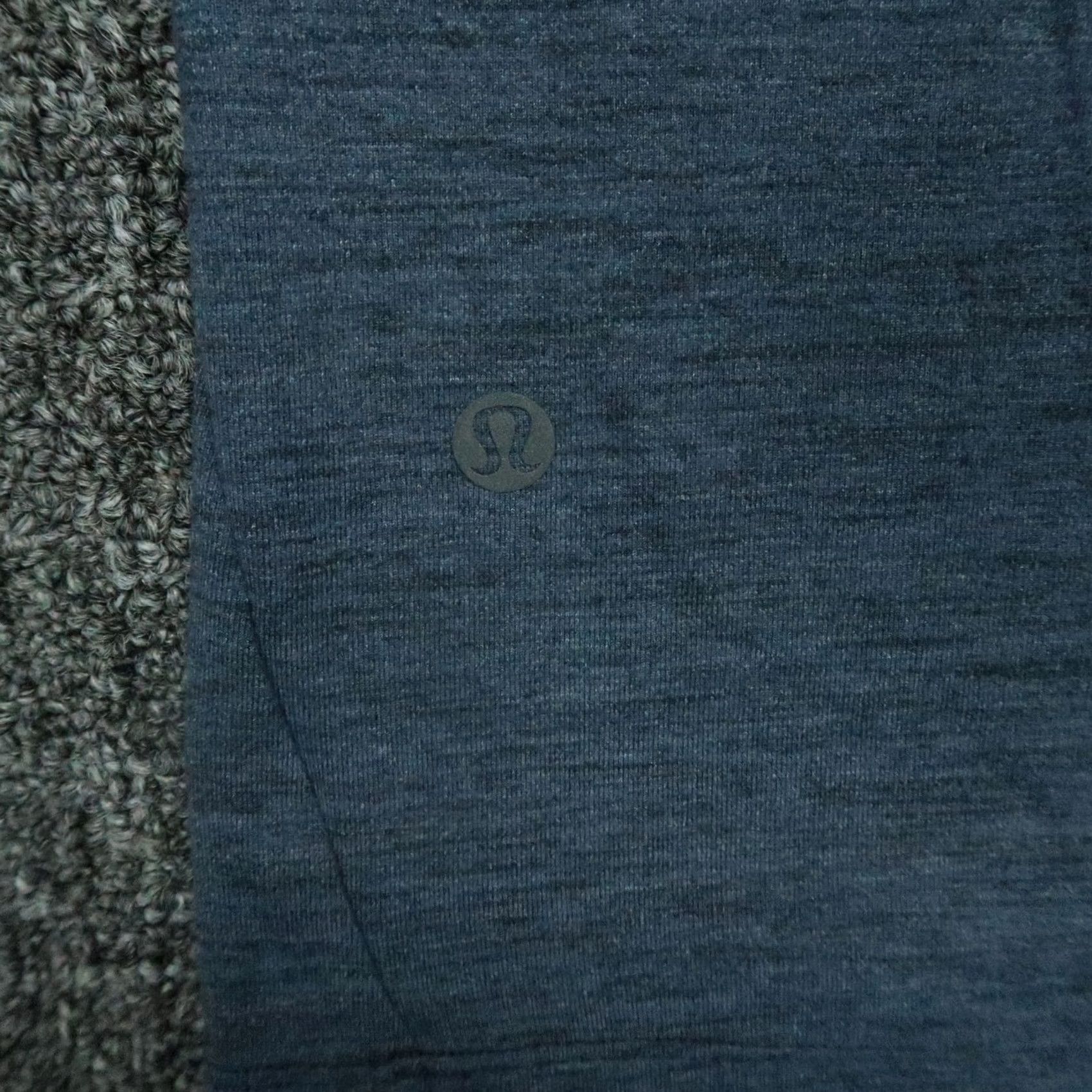 Lululemon Lululemon Pullover Mens M Blue Surge Warm Crew Long Sleeve Activewear Casual Travel Athletic Breathable Lightweight Moisture Wicking 80s? Size US M / EU 48-50 / 2 - 5 Thumbnail