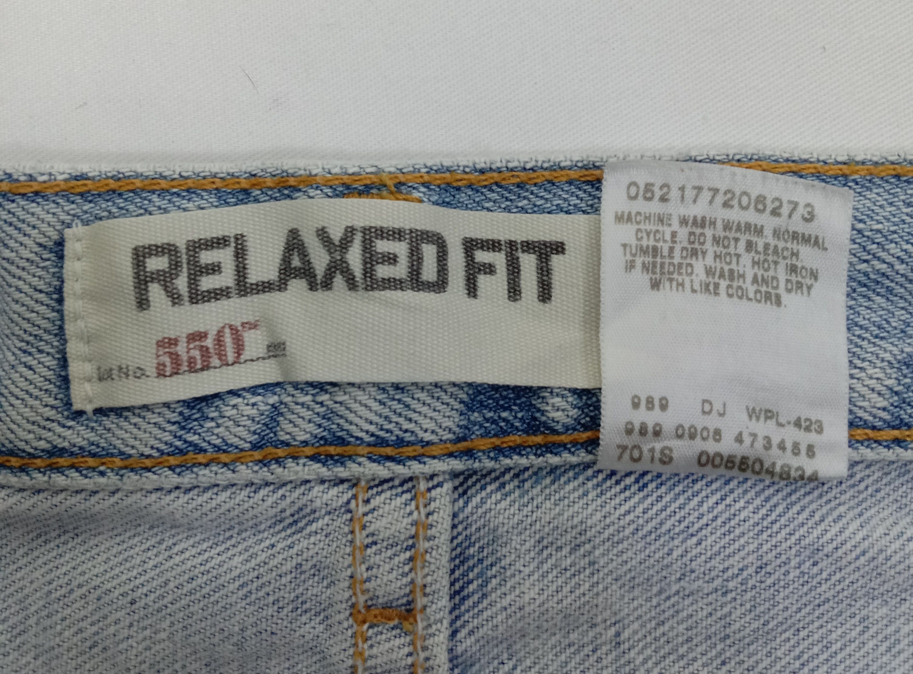 Levi's Vintage Levi's 550 Jeans Light Wash Relaxed Fit Denim Size US 39 - 12 Thumbnail