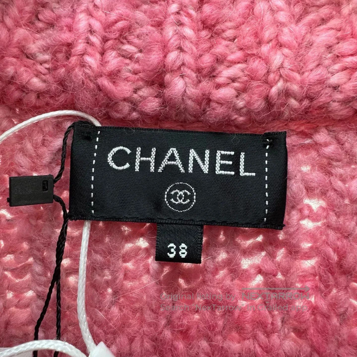 Chanel pink flamingo teddy knit jacket by chanel. Size US M / EU 48-50 / 2 - 5 Thumbnail