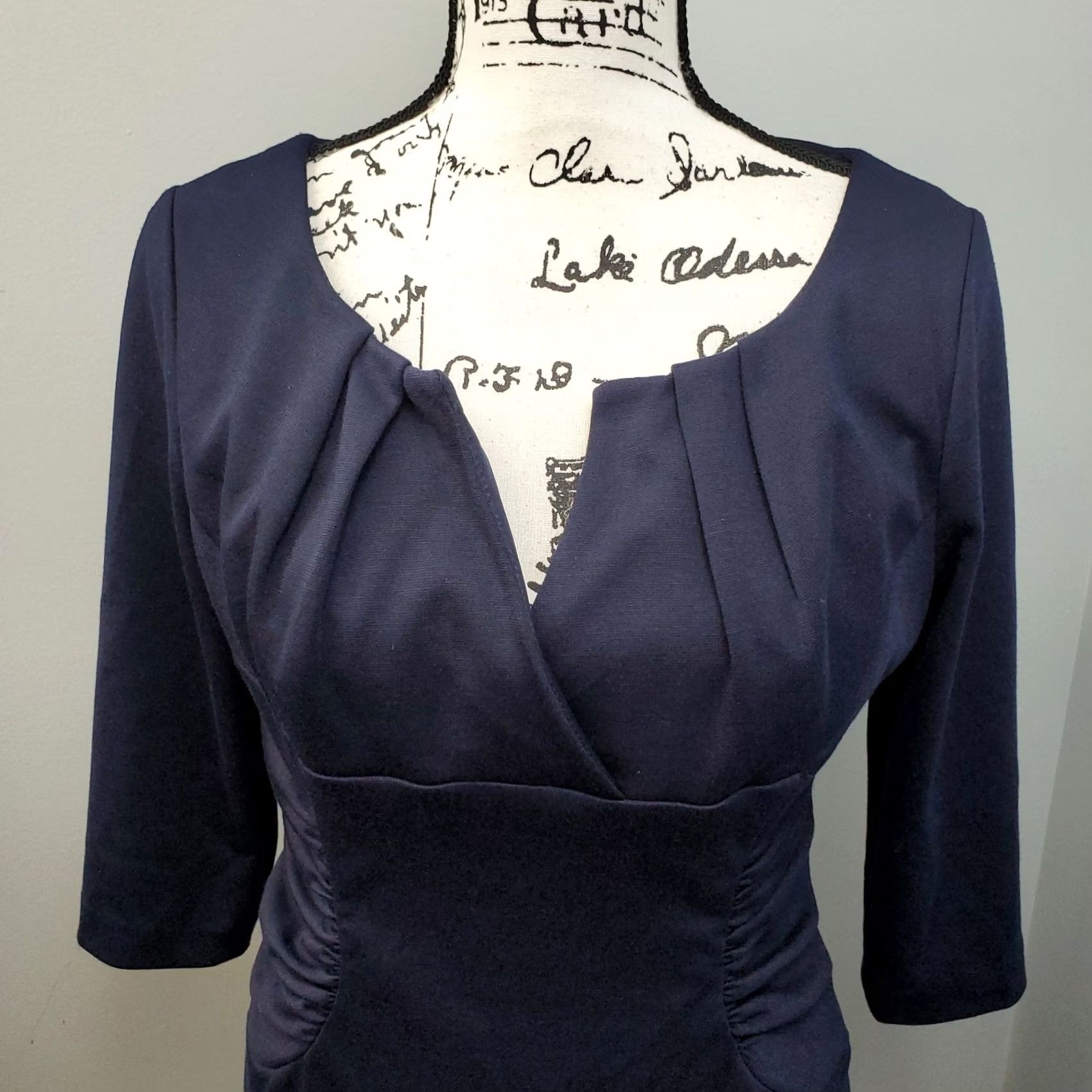 Adrianna Papell Adrianna Papell Bodycon Dress Womens 8P Navy Ruched Side Split Neck Back Zip Dress Size M / US 6-8 / IT 42-44 - 3 Thumbnail