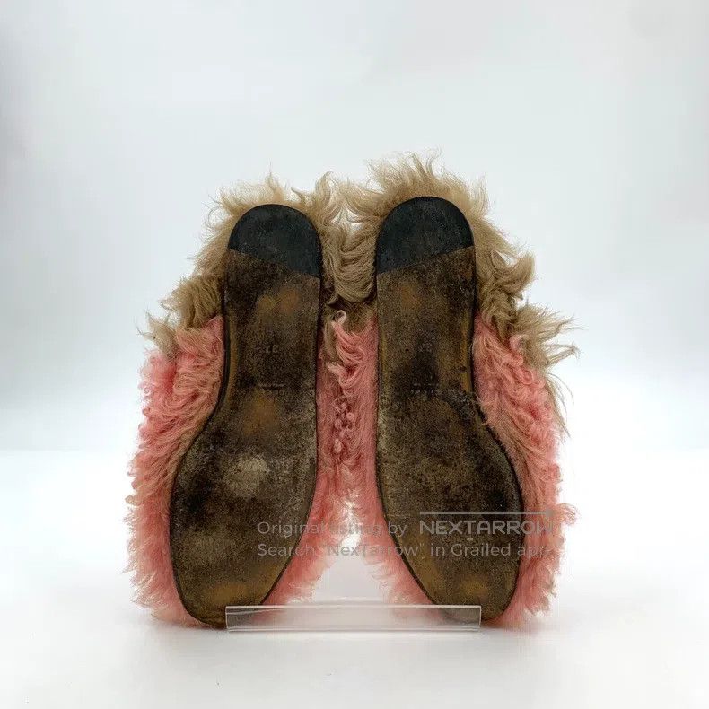 Gucci Pink plush flat casual slippers