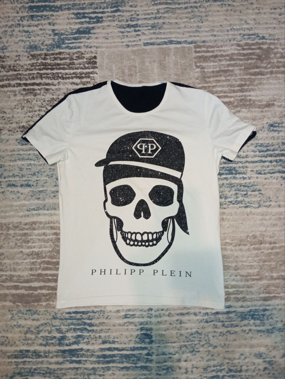 Philipp Plein Philipp Plein Two-Tone Skull Rhinestone T-Shirt Size US L / EU 52-54 / 3 - 1 Thumbnail