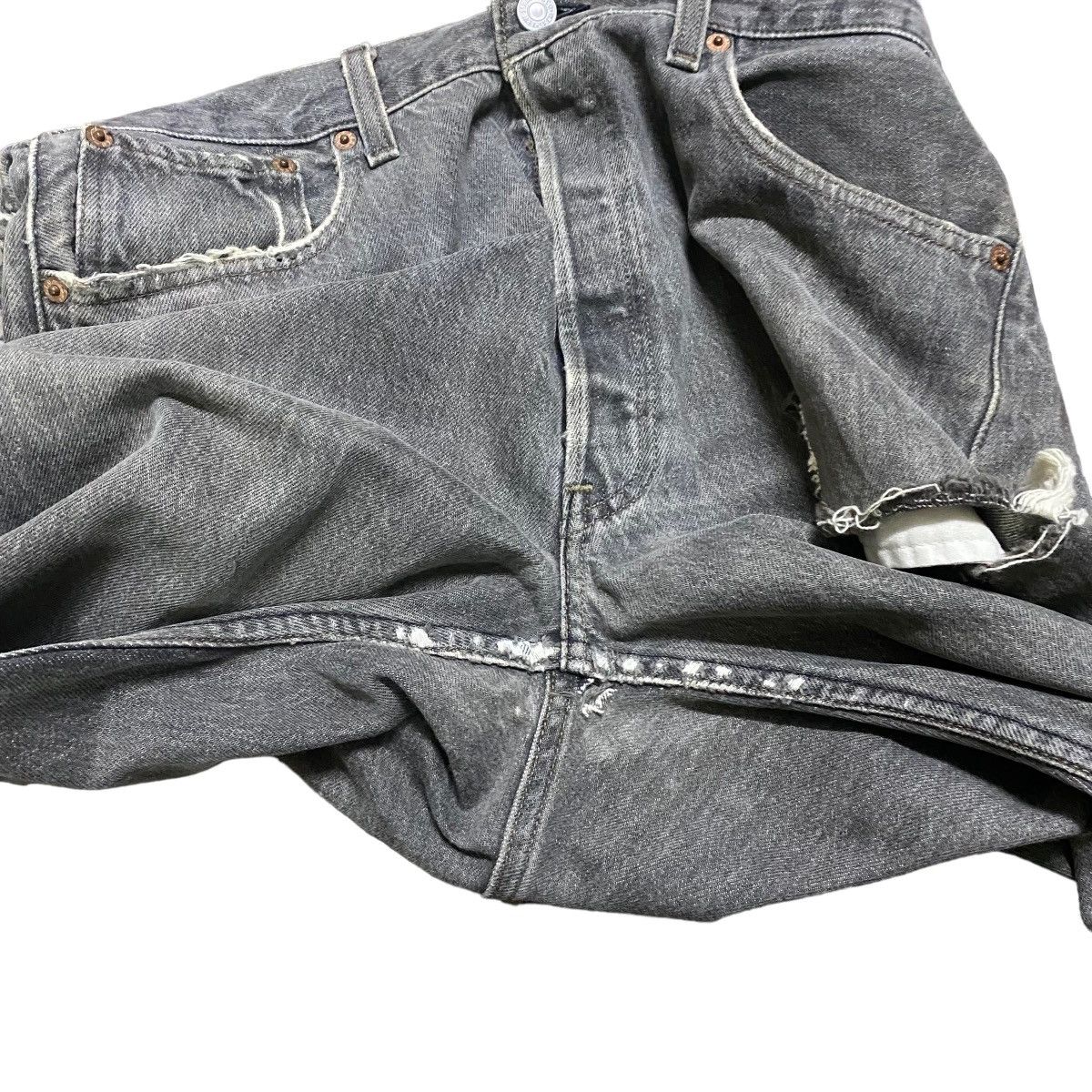 Levi's Vintage 90s Levis 501 Distressed Jeans Size US 33 - 15 Thumbnail