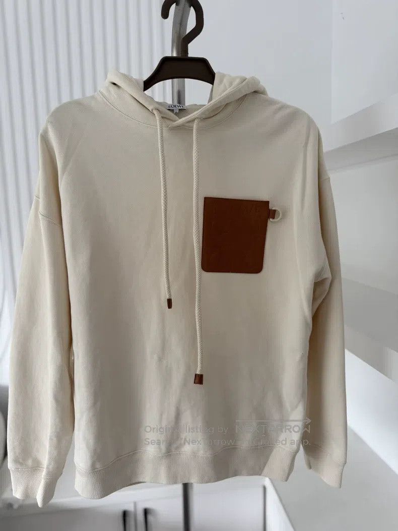 Loewe Loewe Beige Classic Leather Logo Pocket Hoodie Size M / US 6-8 / IT 42-44 - 1 Thumbnail