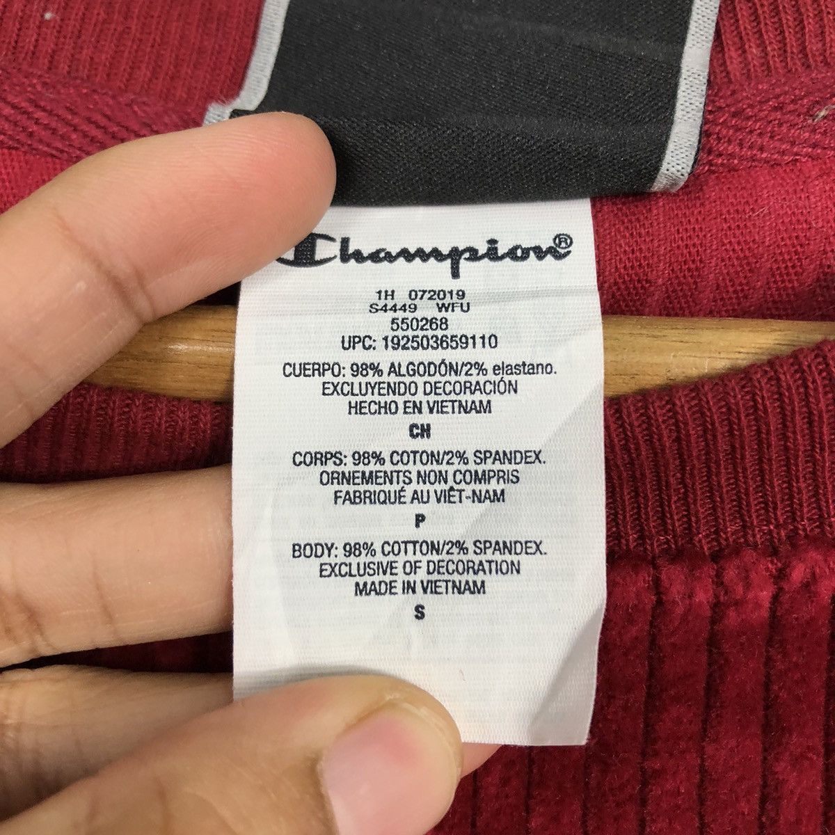 Japanese Brand 90s Champion Velour Sportswear Thick Pile, Oversized C Patch Size US S / EU 44-46 / 1 - 15 Thumbnail