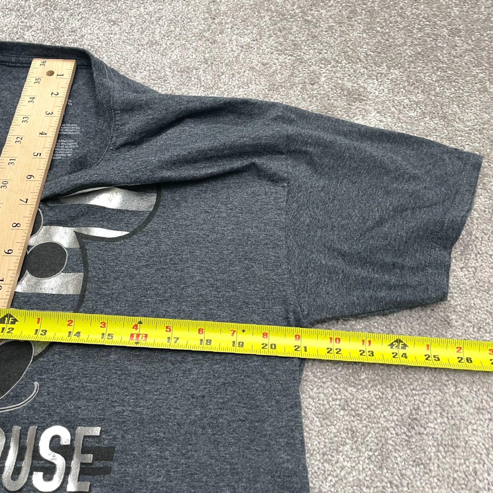 Disney Disney Mickey Mouse Graphic T-Shirt Mens Large Gray Crew Neck Short Sleeve Tee Size US L / EU 52-54 / 3 - 6 Thumbnail