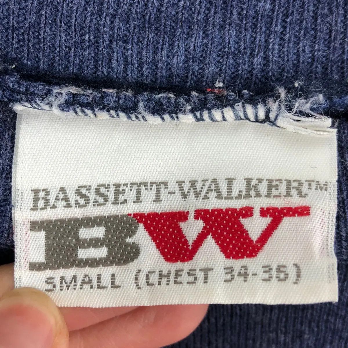 Vintage Vtg 90’ BASSET WALKER Roxbury School Sweatshirt Collegiate Size S / US 4 / IT 40 - 8 Thumbnail