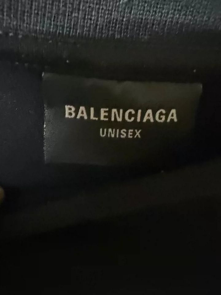 Balenciaga Balenciaga Manchester United Long Sleeve TOKYO Limited Size US L / EU 52-54 / 3 - 3 Thumbnail