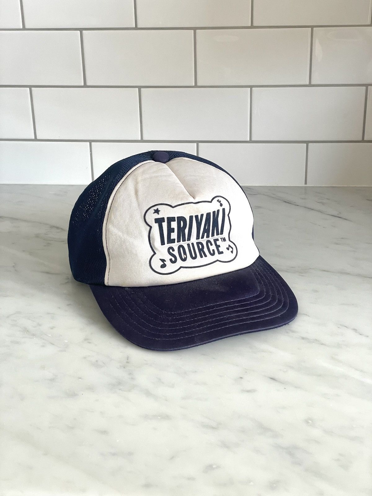 エイプ　メッシュキャップ　新品　テリヤキボーイズ　ape タグ付き teriyaki boys logo メッシュ キャップ a bathing ape BAPE