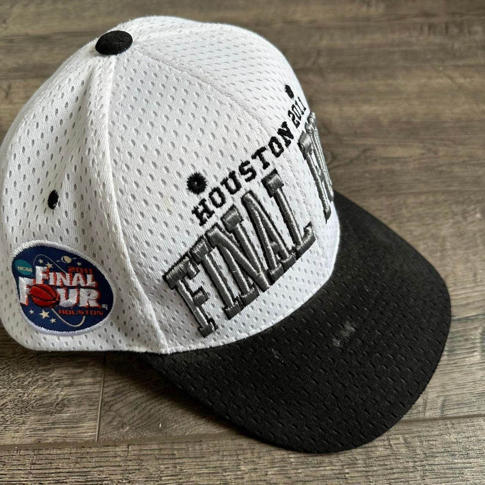 NCAA × Vintage Vintage 2011 Houston NCAA Final Four College Basketball Hat Size ONE SIZE - 3 Thumbnail