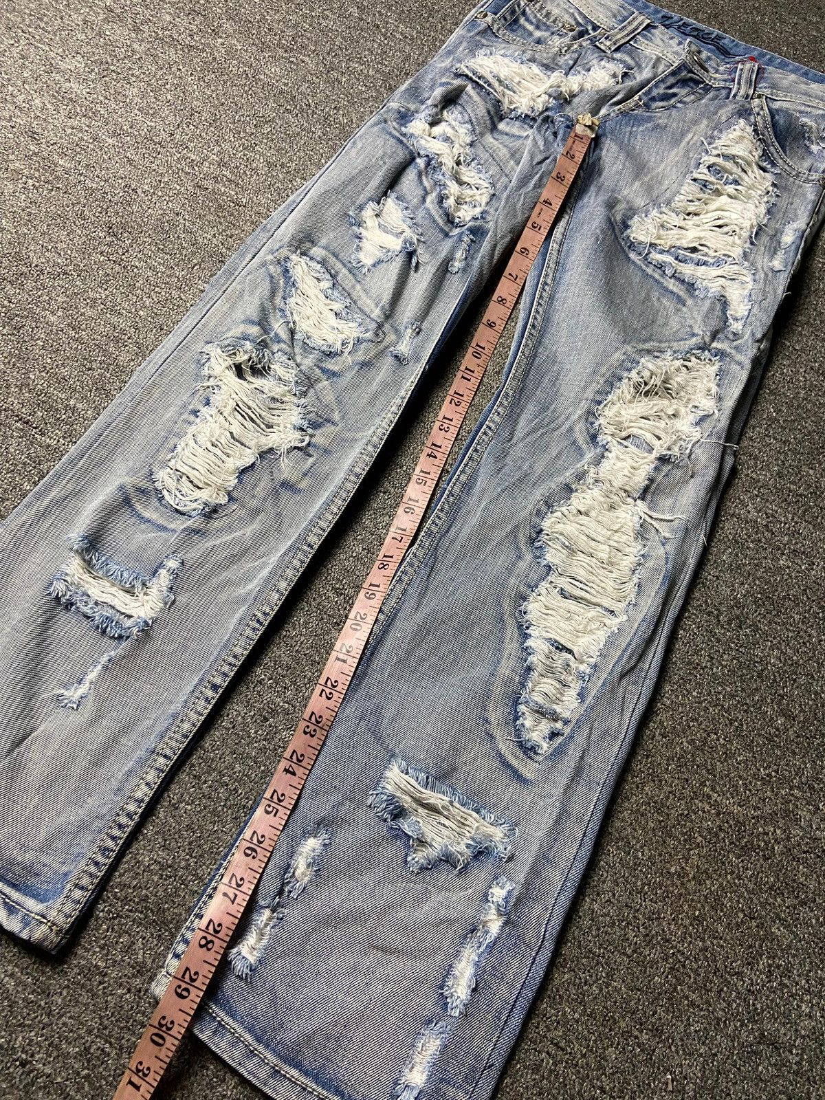 Japanese Brand VENCE Brand Distressed Denim Ripped Jeans (158) Size US 29 - 8 Thumbnail