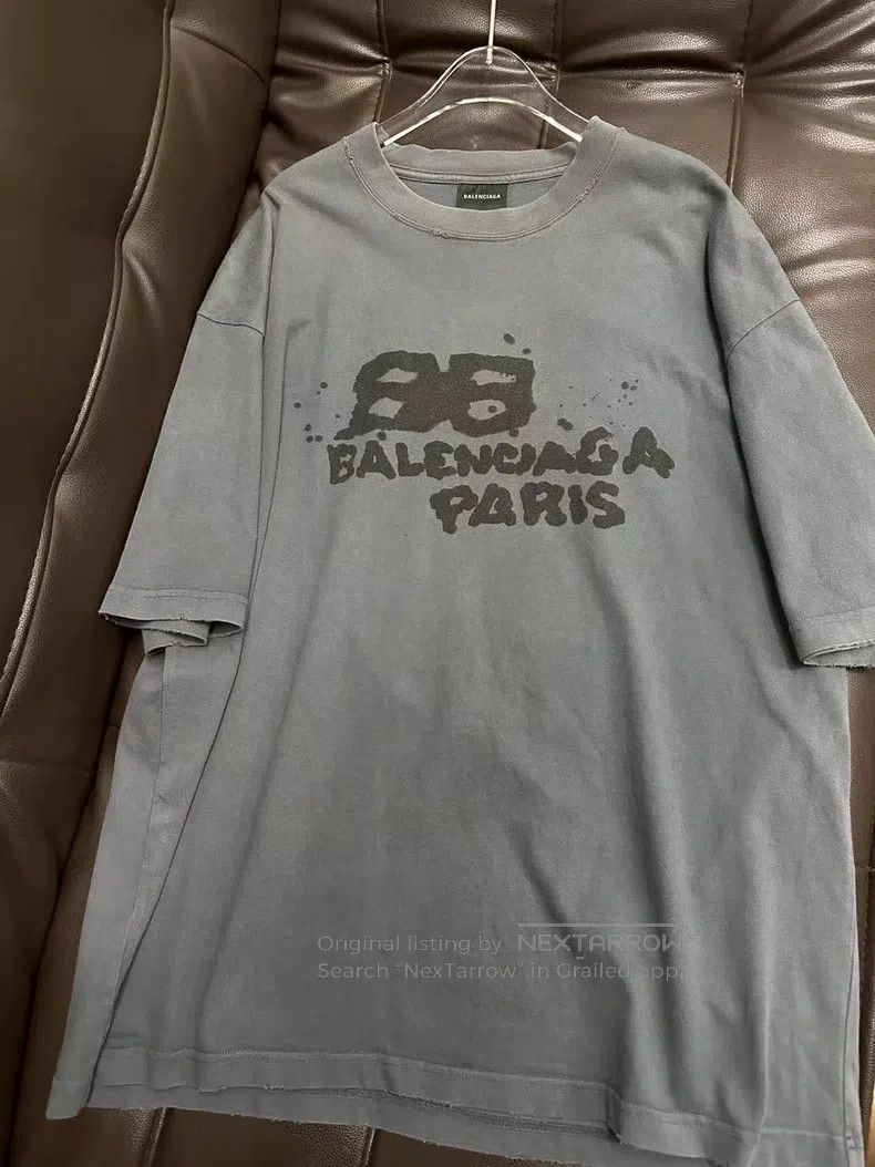 Balenciaga Balenciaga Splashed BB Letter Short Sleeve T-shirt, M, Gra Size US M / EU 48-50 / 2 - 1 Thumbnail