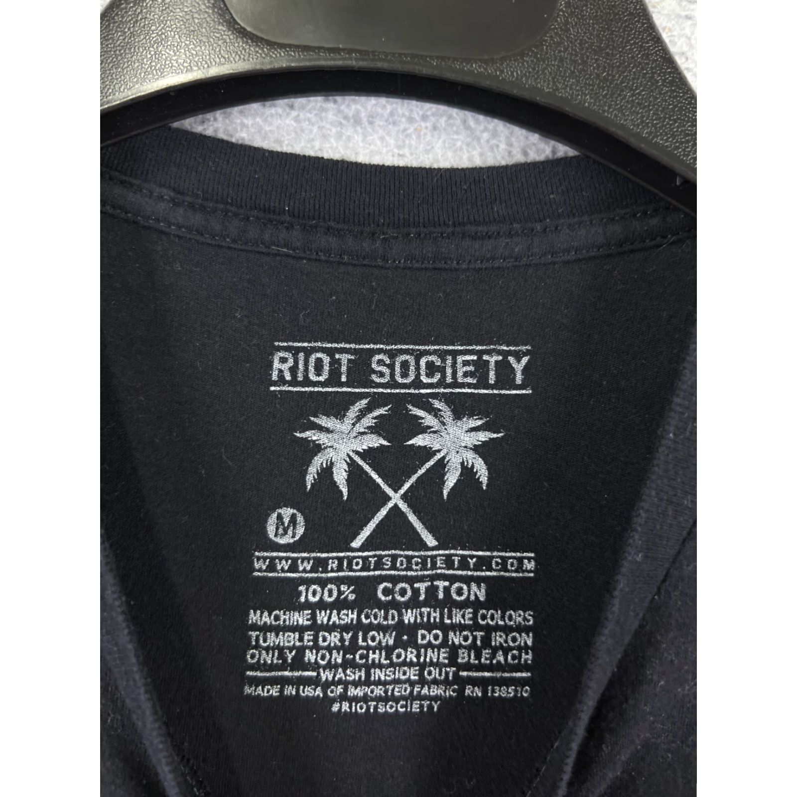 Vintage Santa Cruz Shirt Adult M Black Death Skates Made USA Riot Society USA Logo Cotton Jersey Crew Neck Short Sleeve Mens T-Shirt Size US M / EU 48-50 / 2 - 7 Thumbnail