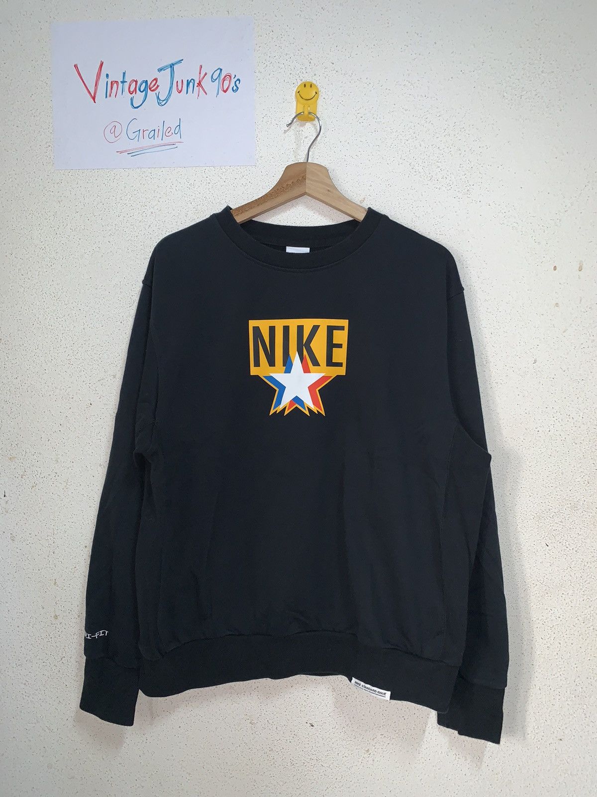 Nike Nike Sweatshirt 10’s Pullover Size US L / EU 52-54 / 3 - 1 Thumbnail
