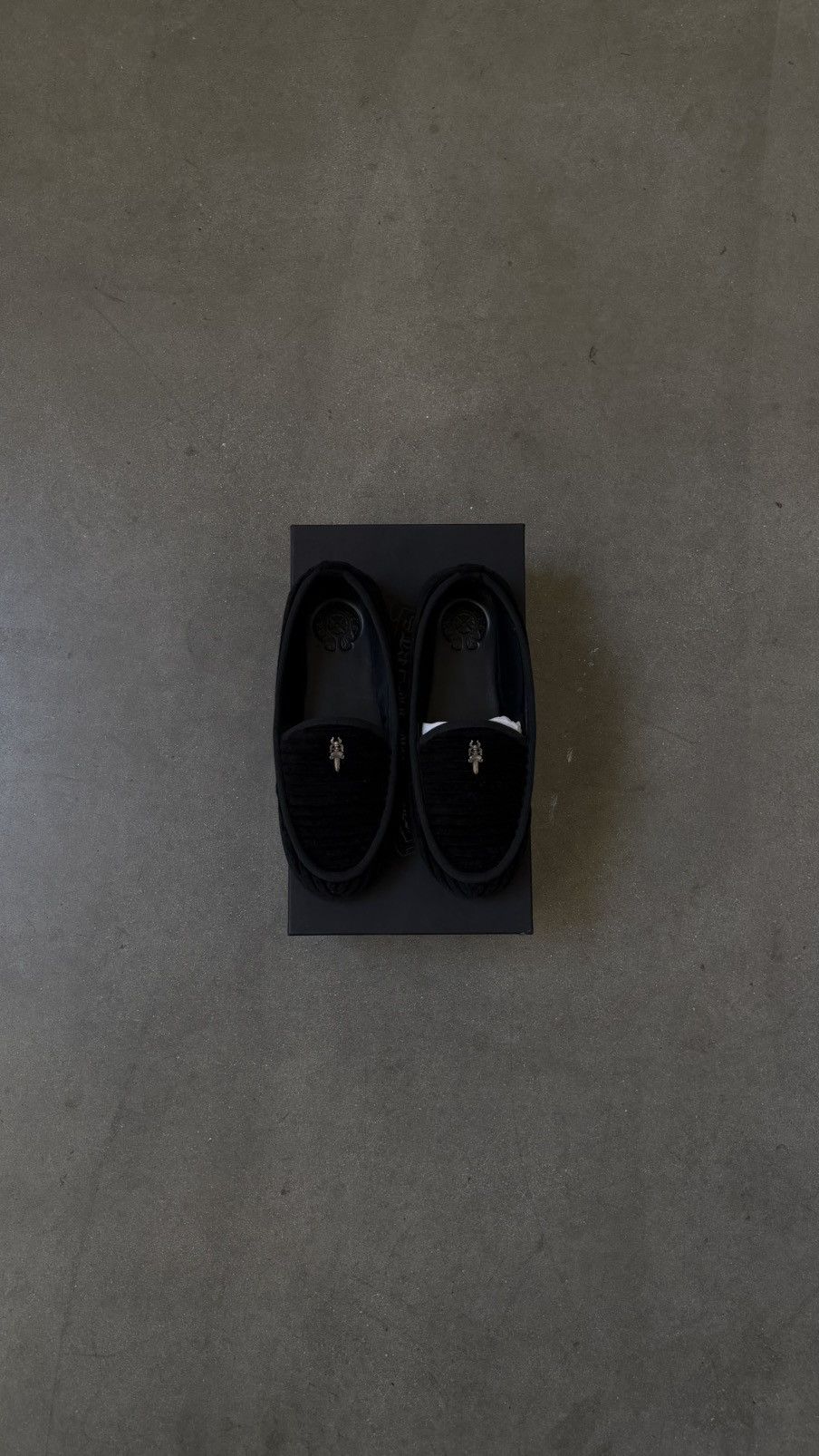 Chrome Hearts Chrome Hearts Black Corduroy Dagger Slippers Size US 7 / EU 40 - 1 Thumbnail