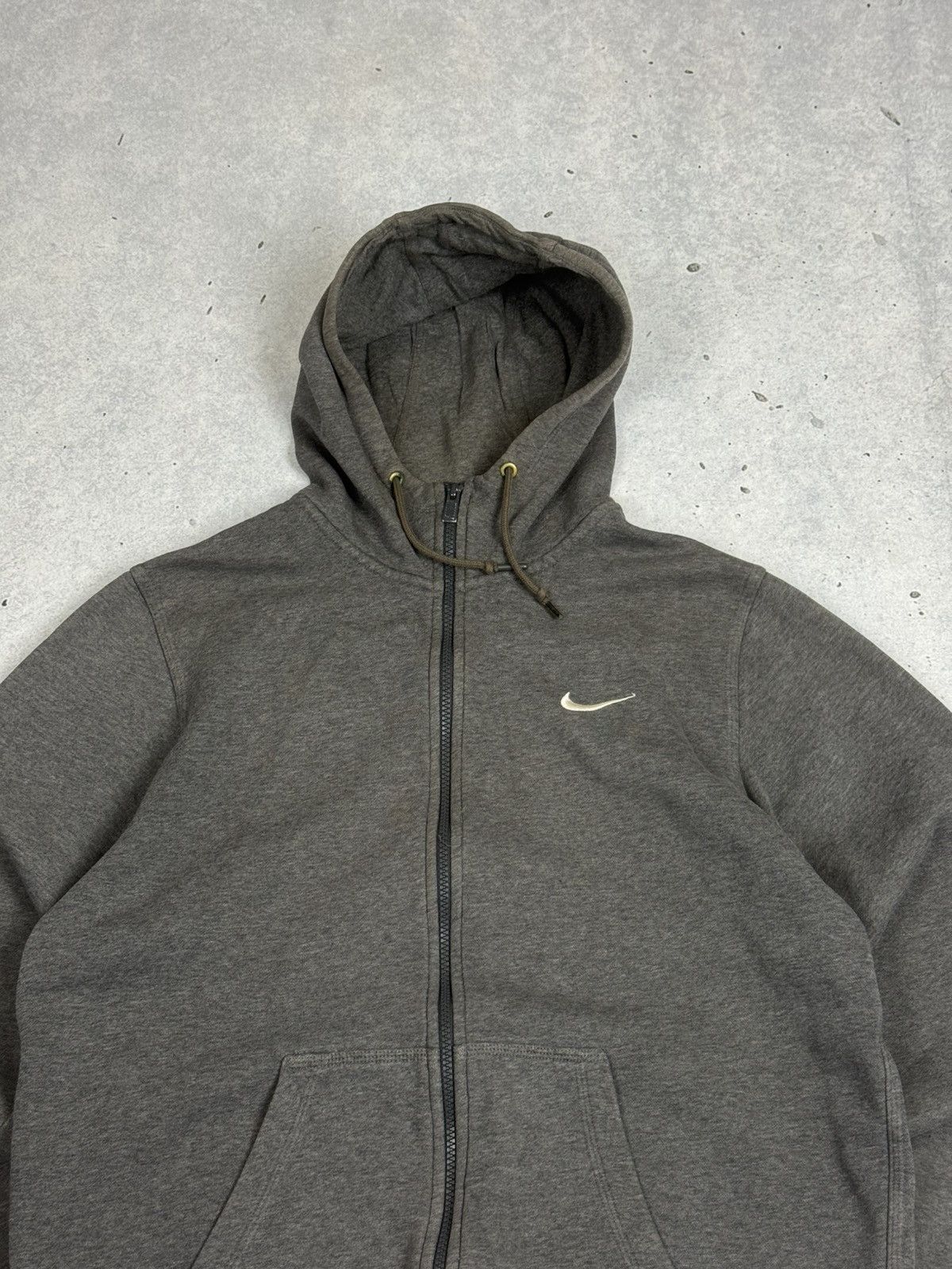 Nike Vintage Nike Small Swoosh Y2K Zip Hoodie Size US L / EU 52-54 / 3 - 2 Thumbnail