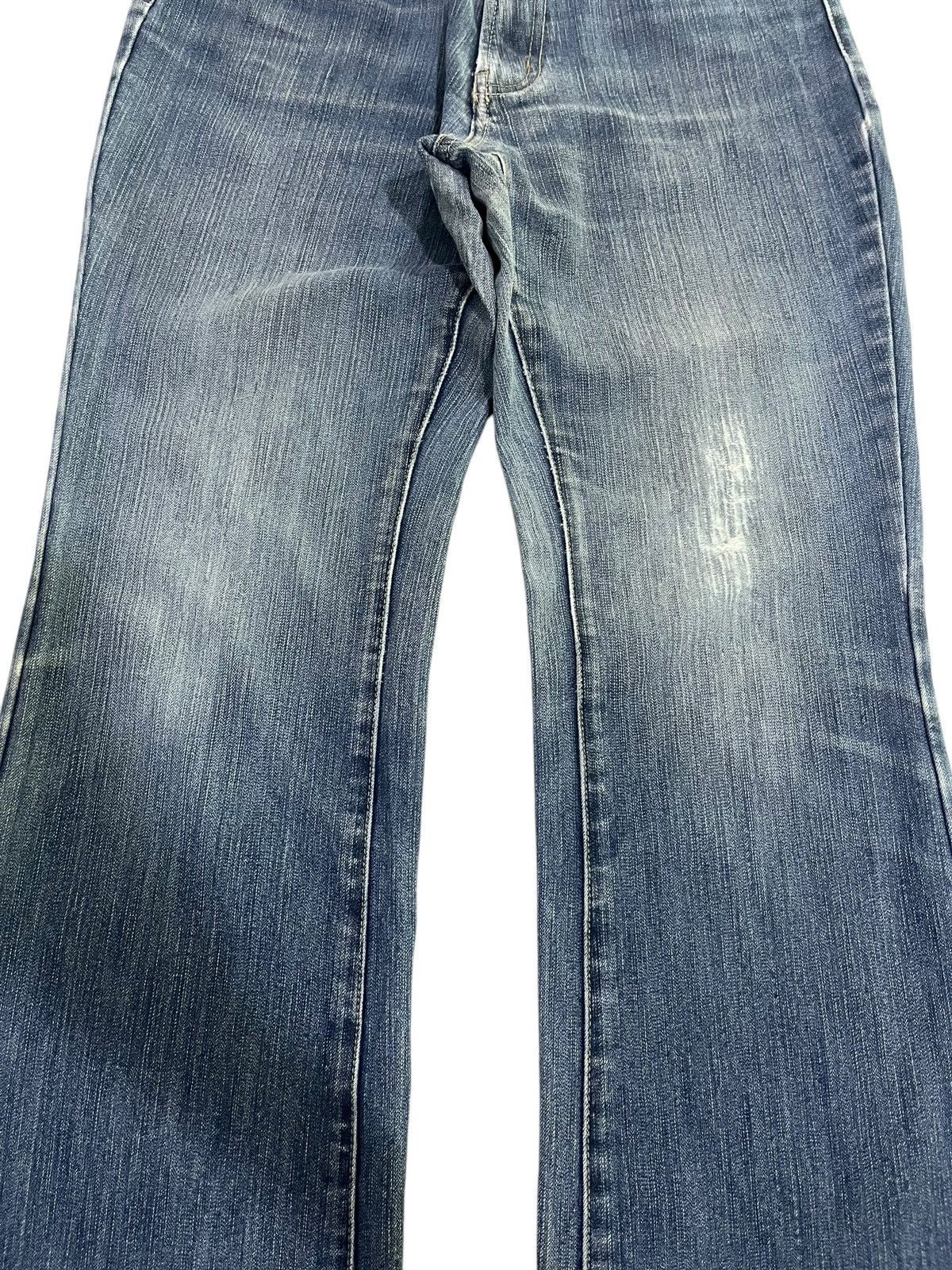 If Six Was Nine × Japanese Brand × Le Grande Bleu (L.G.B.) JAPANESE BRAND BLUE WASHED FLARE JEANS Size 27" / US 4 / IT 40 - 3 Thumbnail