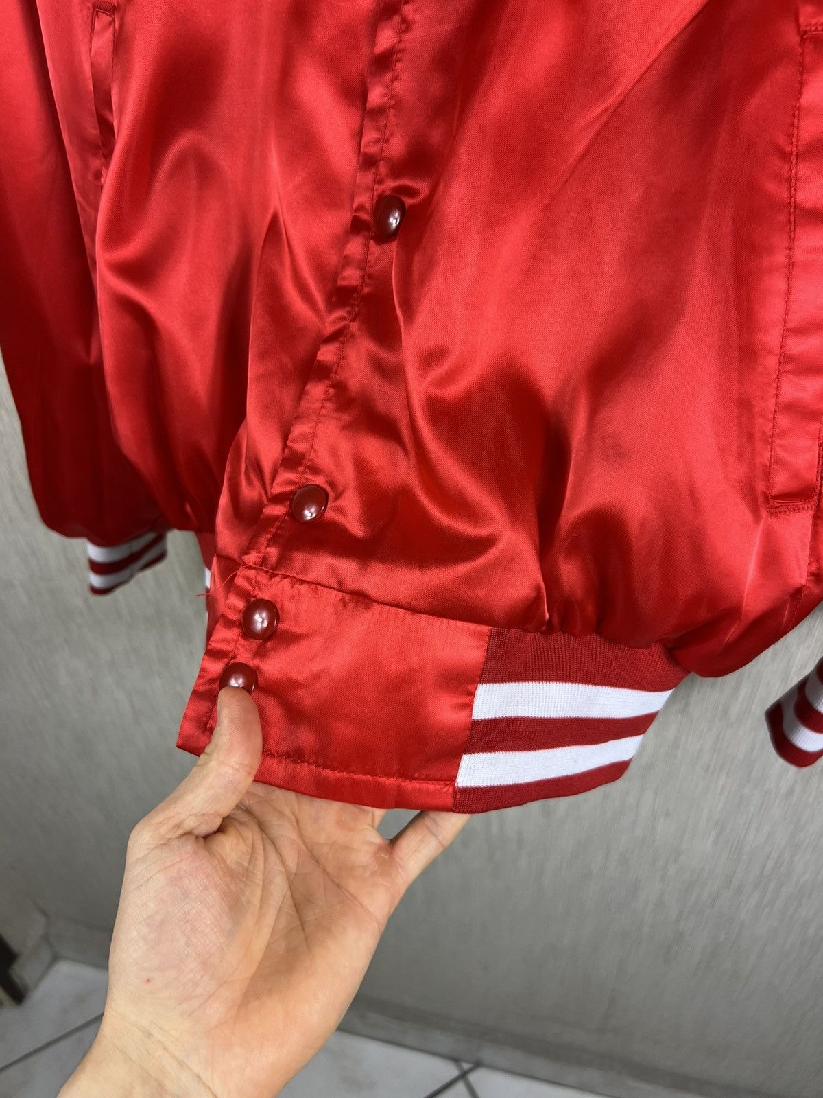 Vintage Vintage Budweiser official product satin beer bomber jacket Size US L / EU 52-54 / 3 - 14 Thumbnail