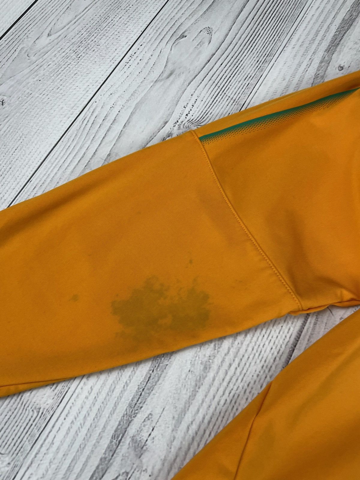 Puma Vintage puma Cote D ivoire size M orange long sleeve Size US M / EU 48-50 / 2 - 6 Thumbnail