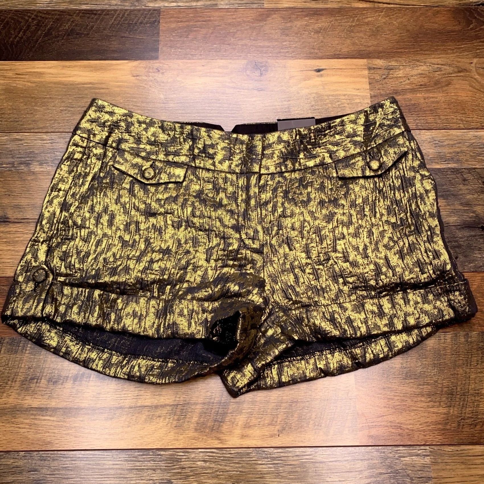Express Express Chino Short Womens 6 Gold Metallic New Size 28" / US 6 / IT 42 - 2 Thumbnail