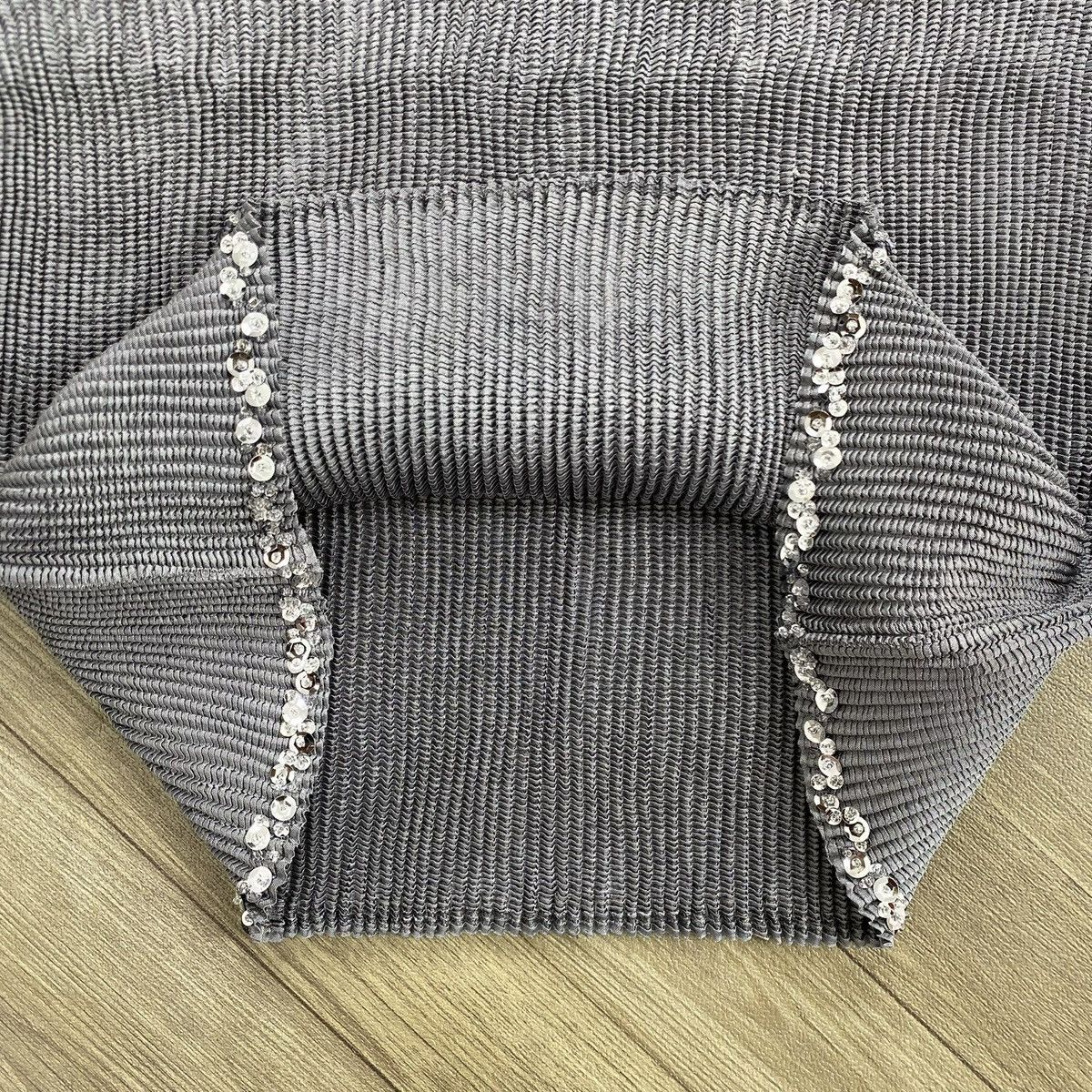 Issey Miyake Issey Miyake Specchio Pleats Top – Sculptural Metallic Grey Size S / US 4 / IT 40 - 11 Thumbnail