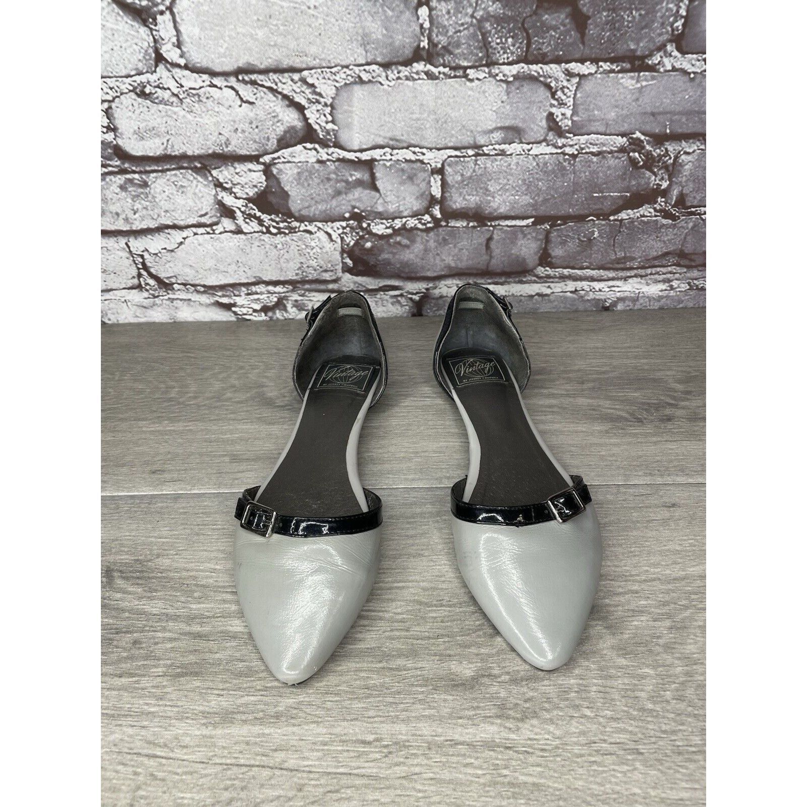 Jeffrey Campbell VTG Jeffrey Campbell Gray Patent Leather D’ Orsay Pointed Fl Size US 6.5 / IT 36.5 - 9 Thumbnail
