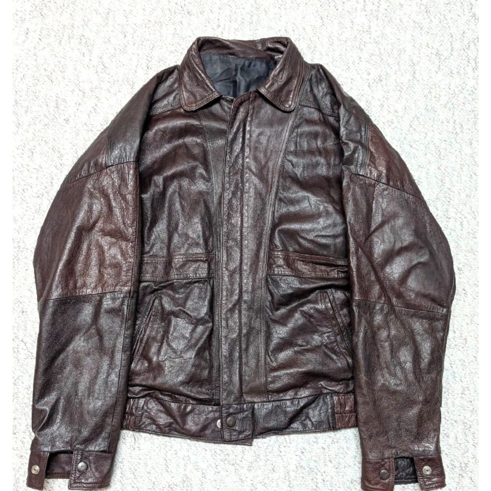 Vintage VINTAGE BOMBER JACKET Mens L 44 Brown Leather Cowhide Zip Flight Model Patina 1990s 1980s Ford Cobra Shelby Car Club Size US L / EU 52-54 / 3 - 3 Thumbnail