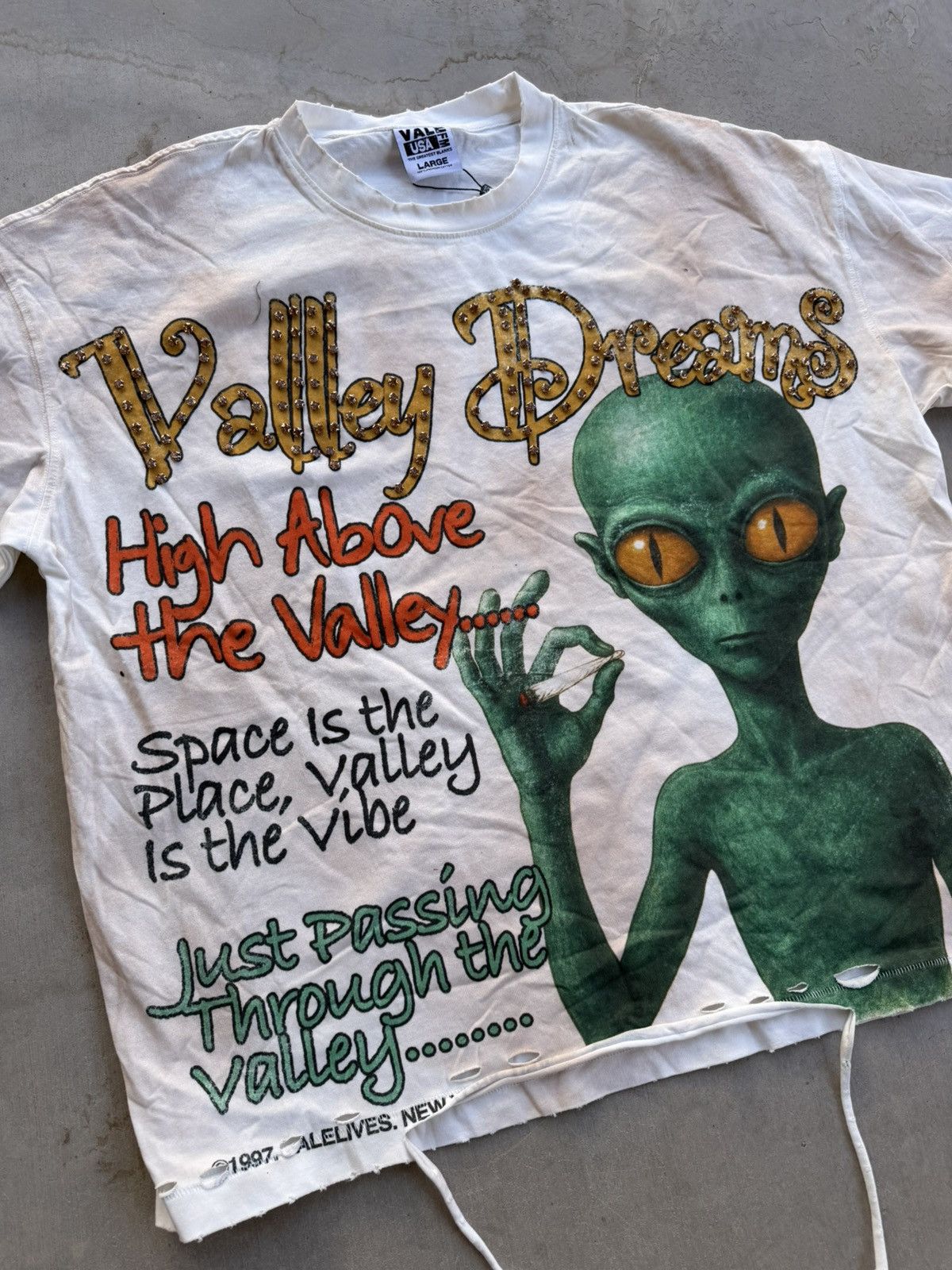 Vale Vale Forever Area 14 Bling Tee Cream Large New Size US L / EU 52-54 / 3 - 2 Thumbnail